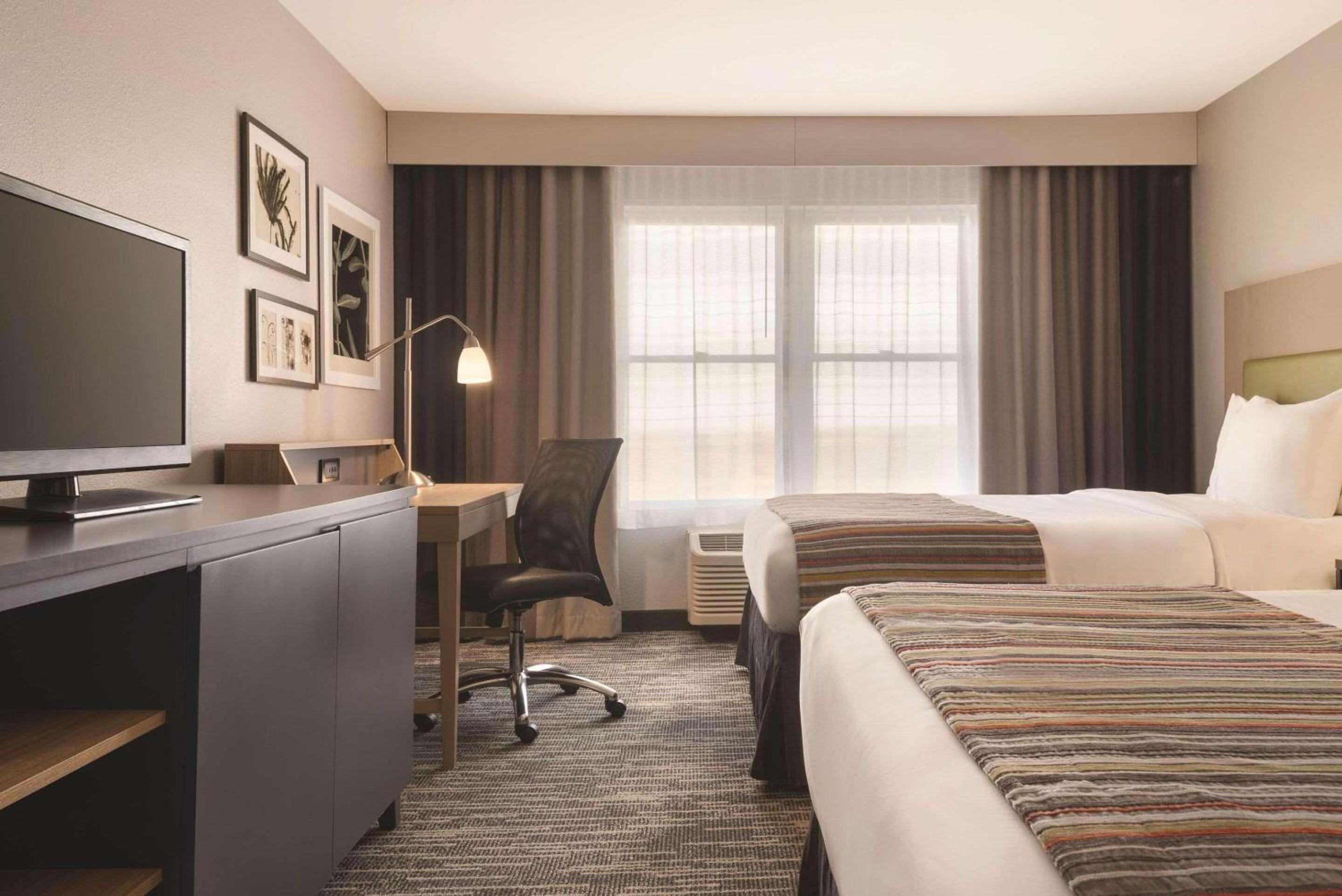 Galena Vacations - Country Inn  Suites by Radisson, Galena, IL - Property Image 5