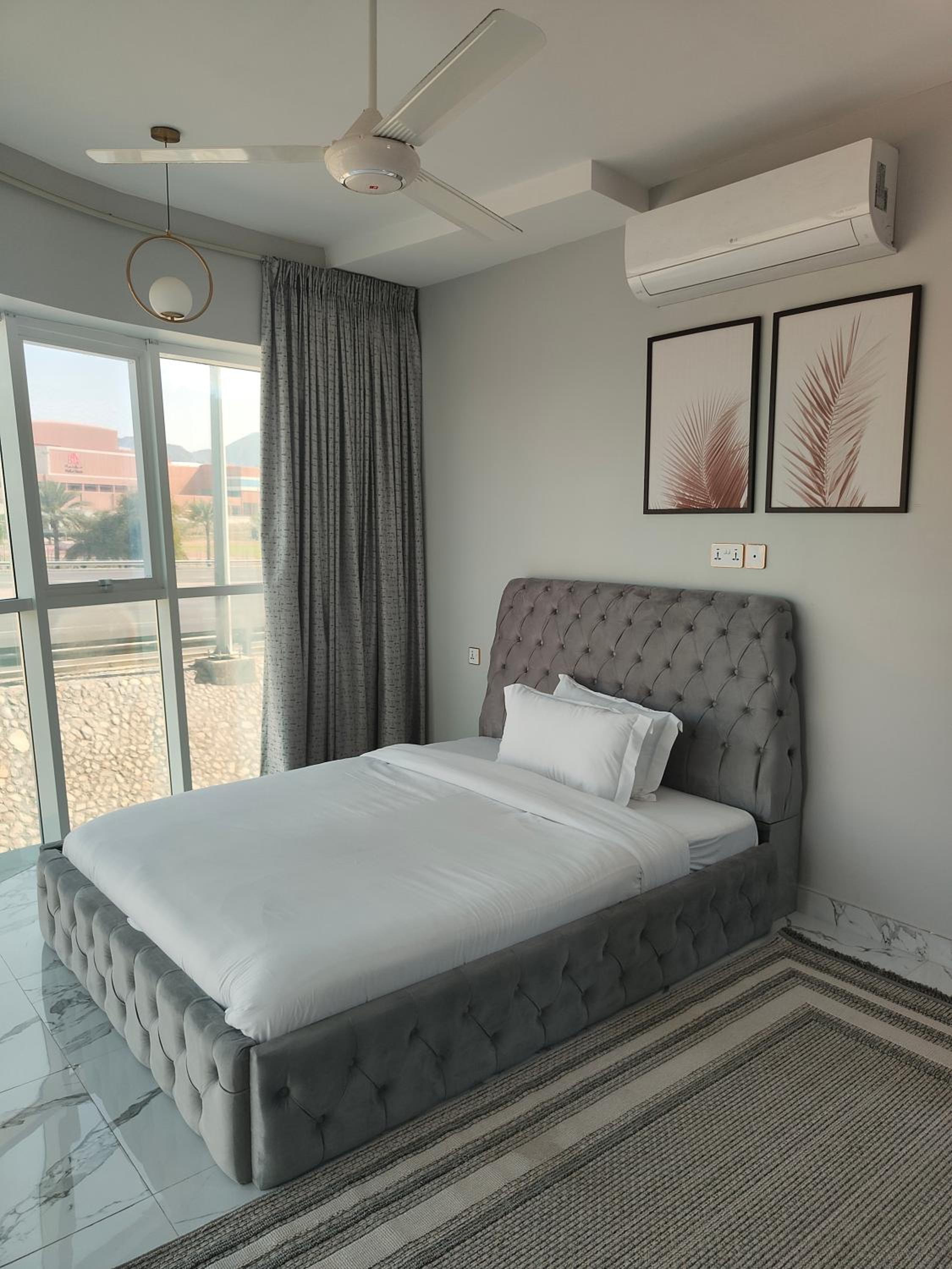 Lovely 2BR in Heart of Downtown. view 4