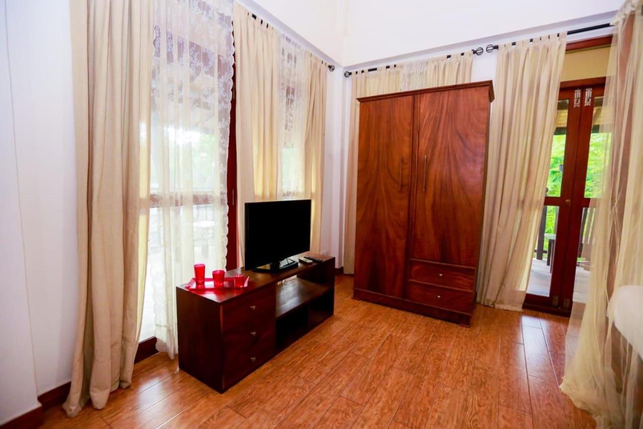 Villa Layoshi view 2