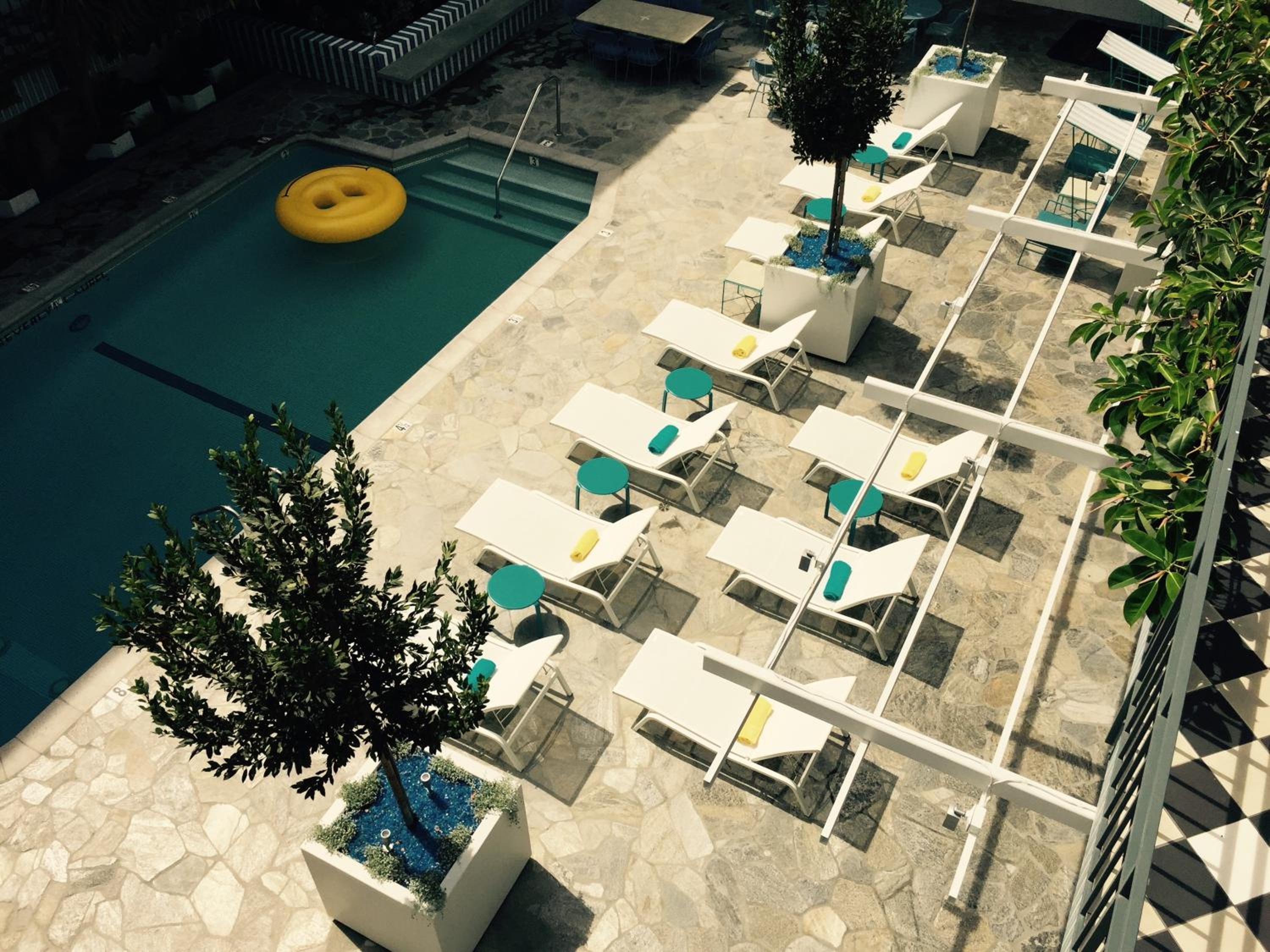 The Beverly Laurel Hotel at West Hollywood