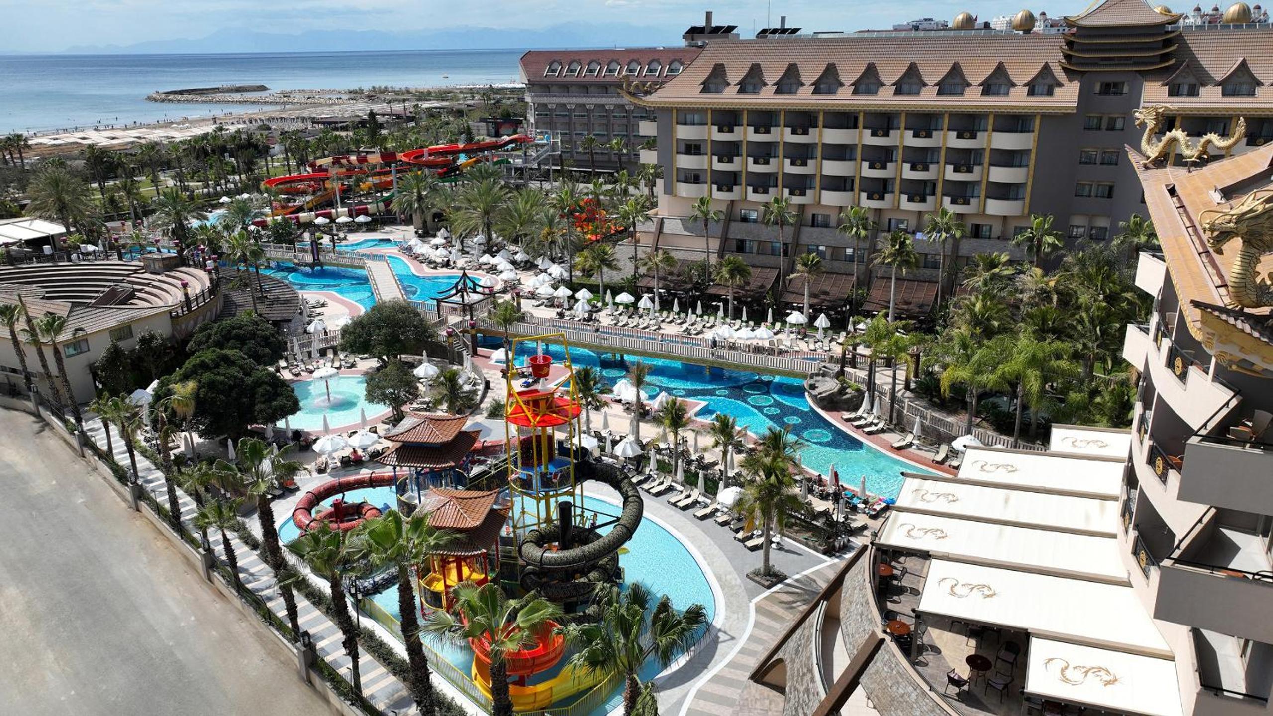 Royal Dragon Hotel