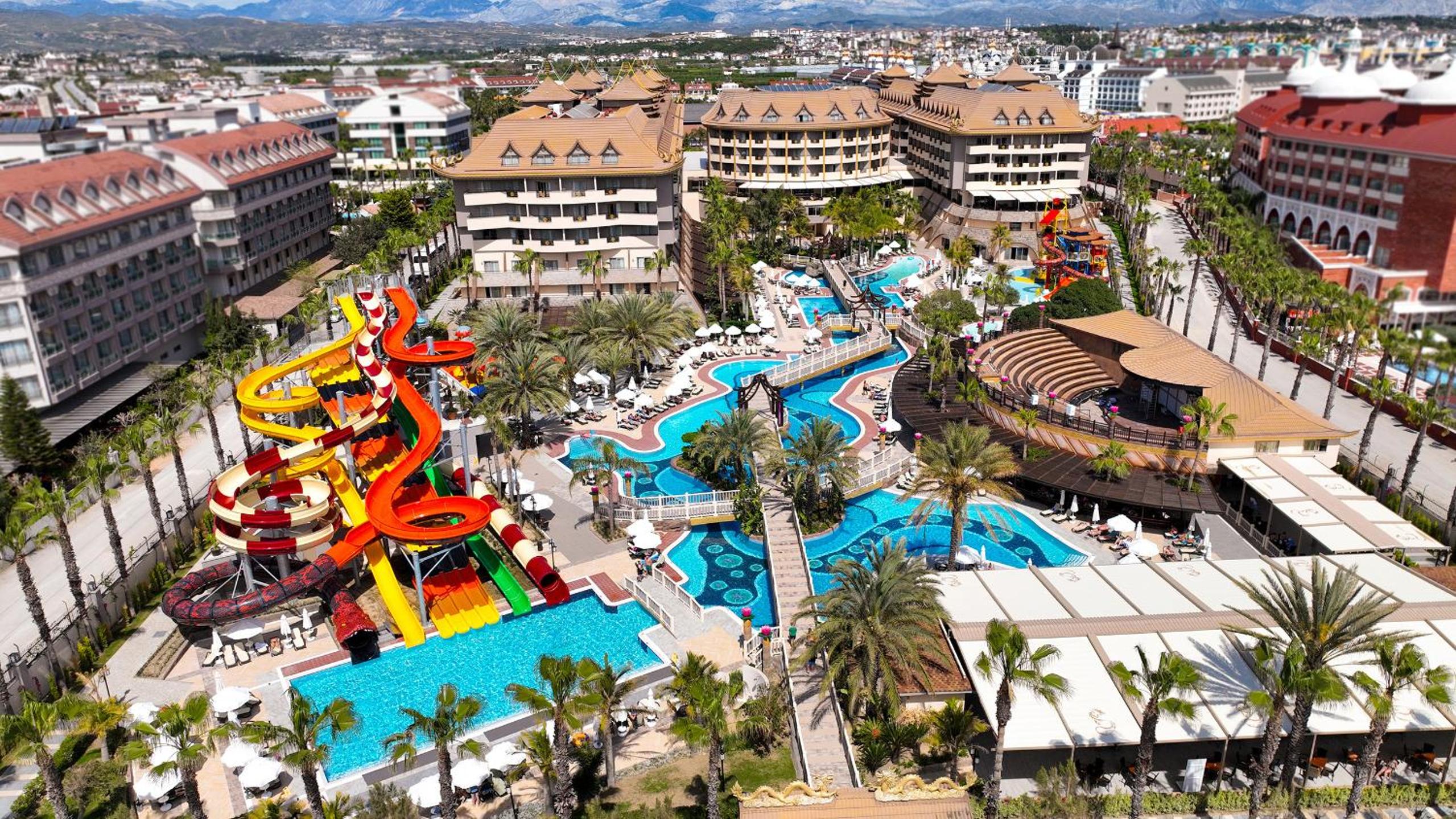 Royal Dragon Hotel