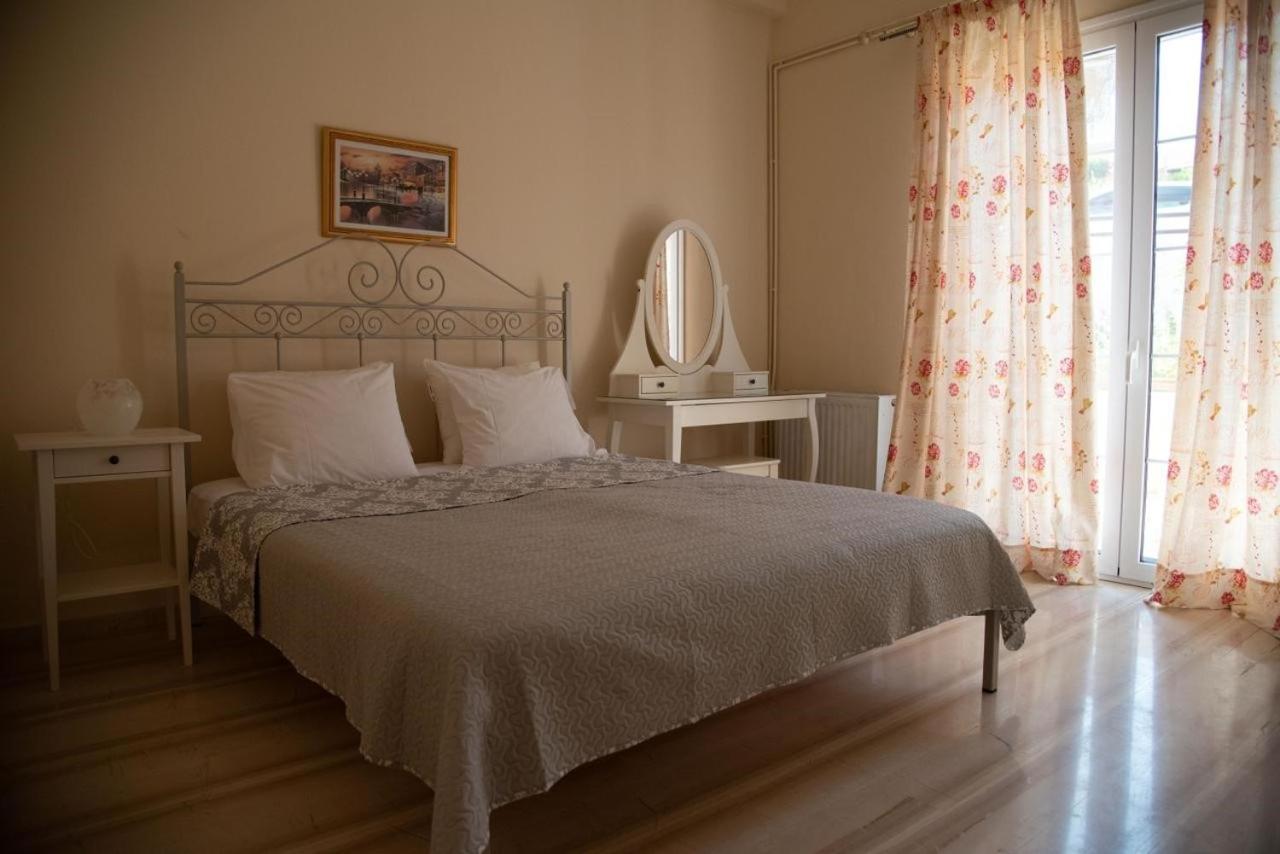 Veranda Home