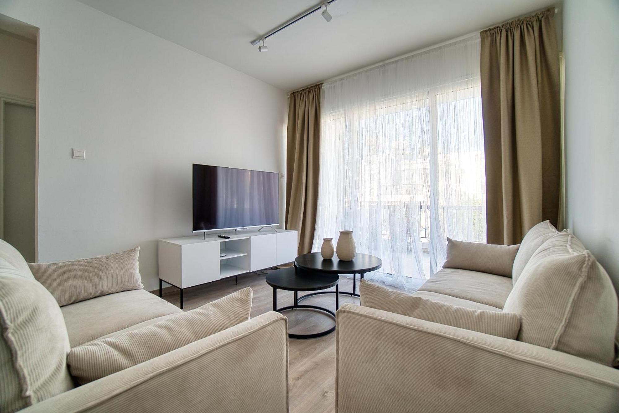 Olympic Lagoon 1 bed apartment