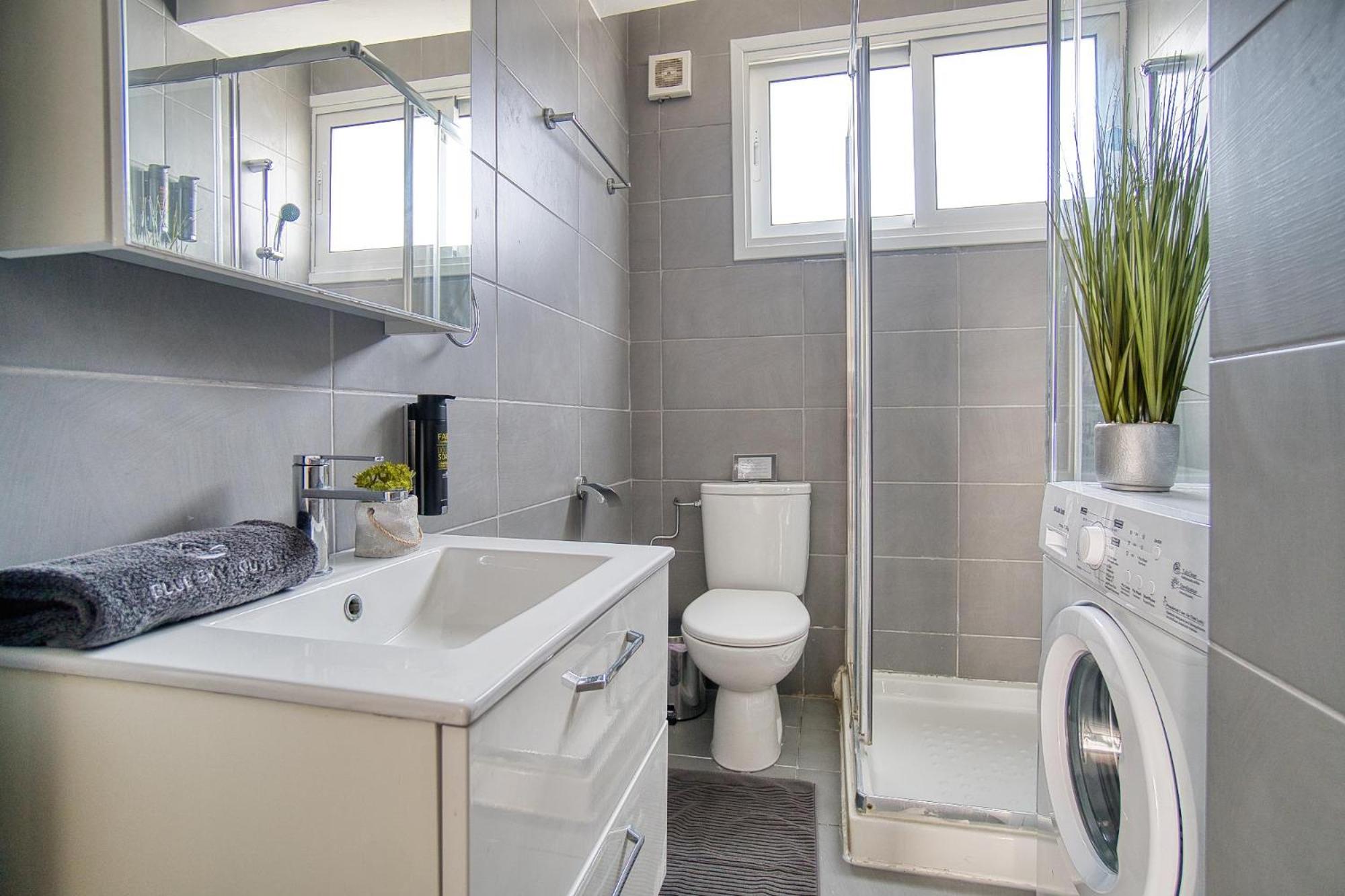 Olympic Lagoon 1 bed apartment