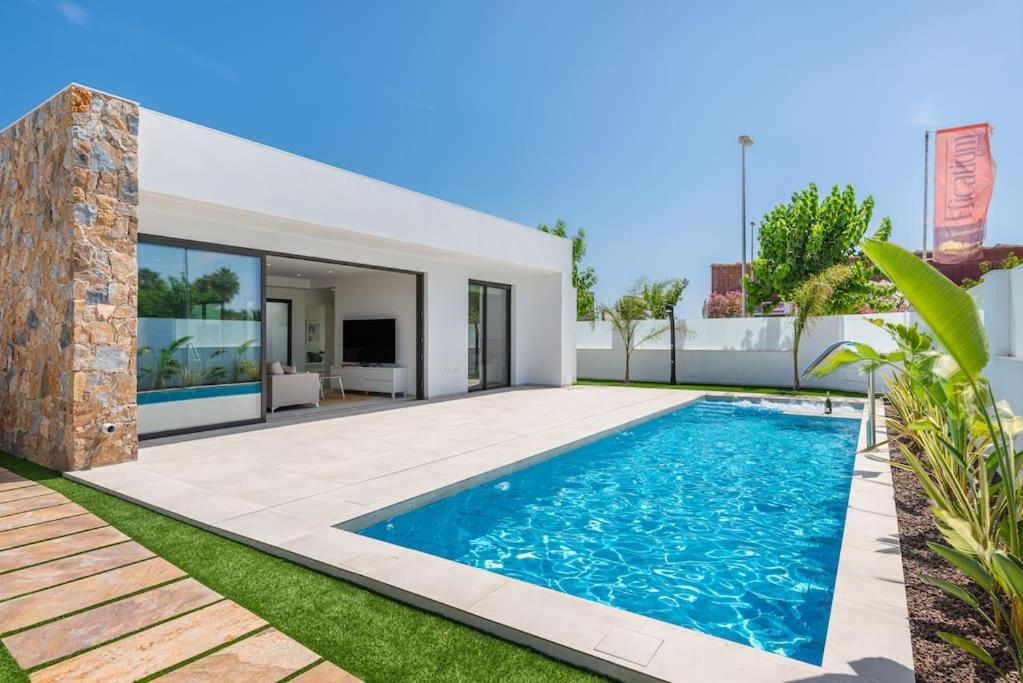 Luxury Villa Pilar De La Horadada