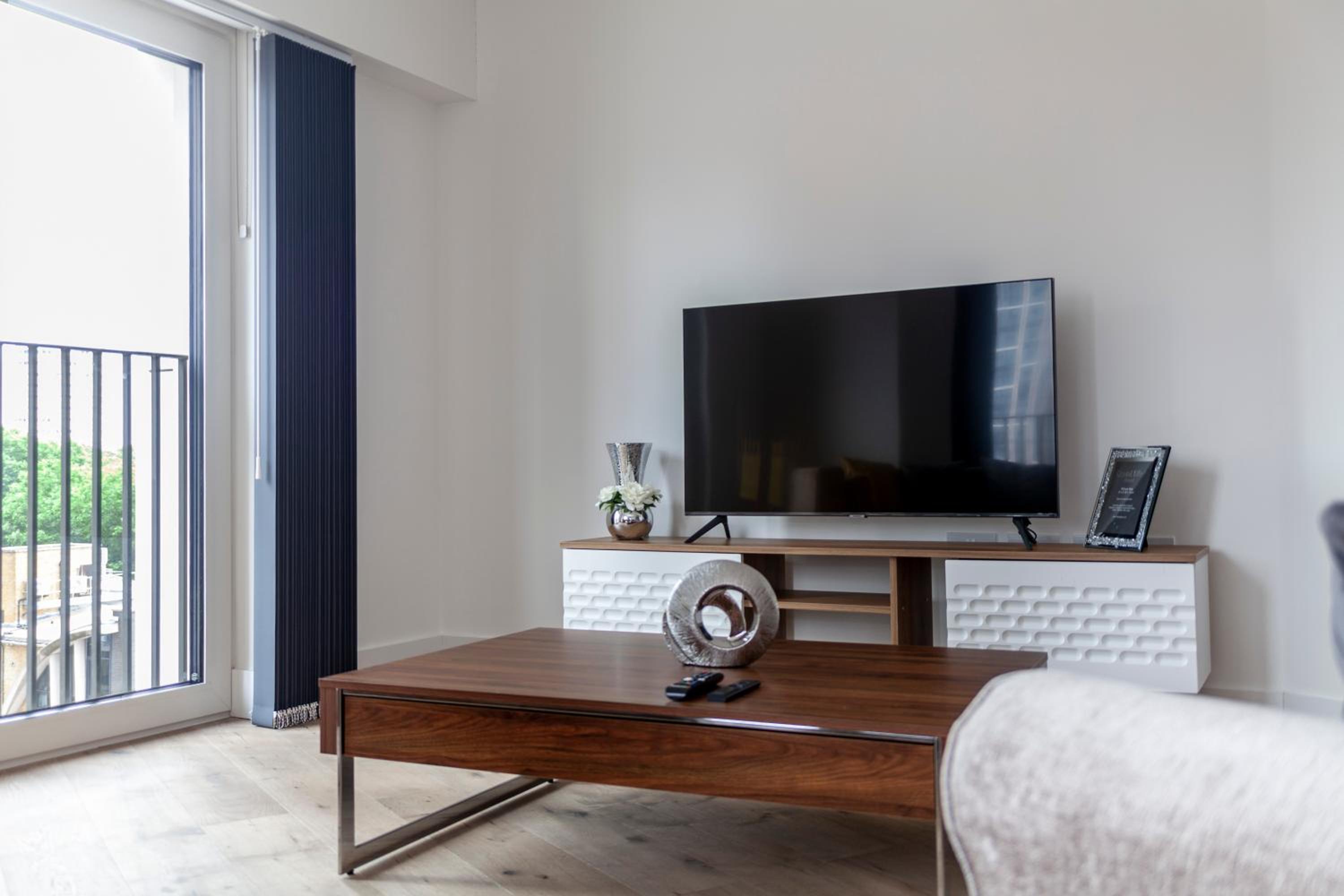 Stylish central 2BDR flat, comm garden I Smarthost