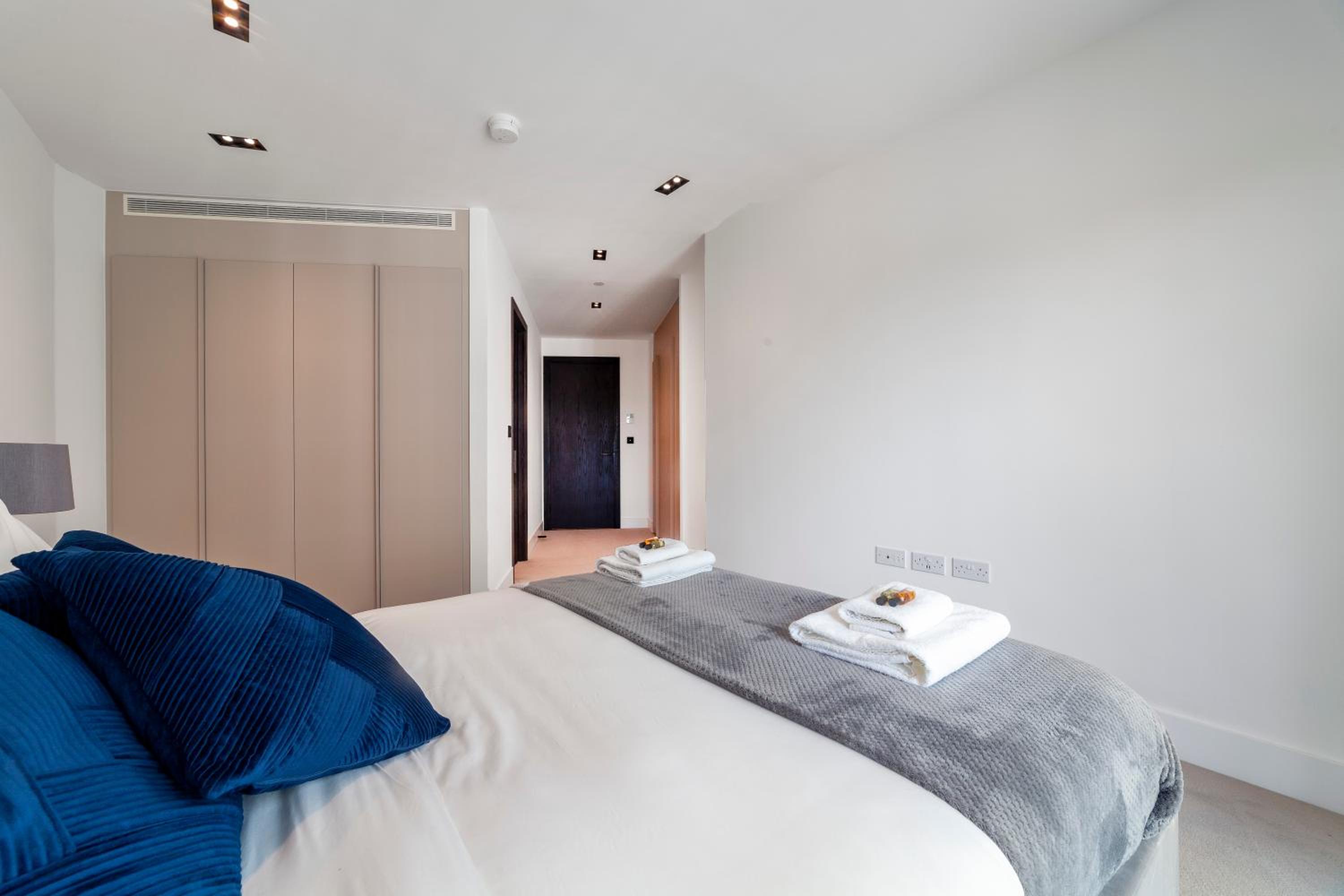 Stylish central 2BDR flat, comm garden I Smarthost