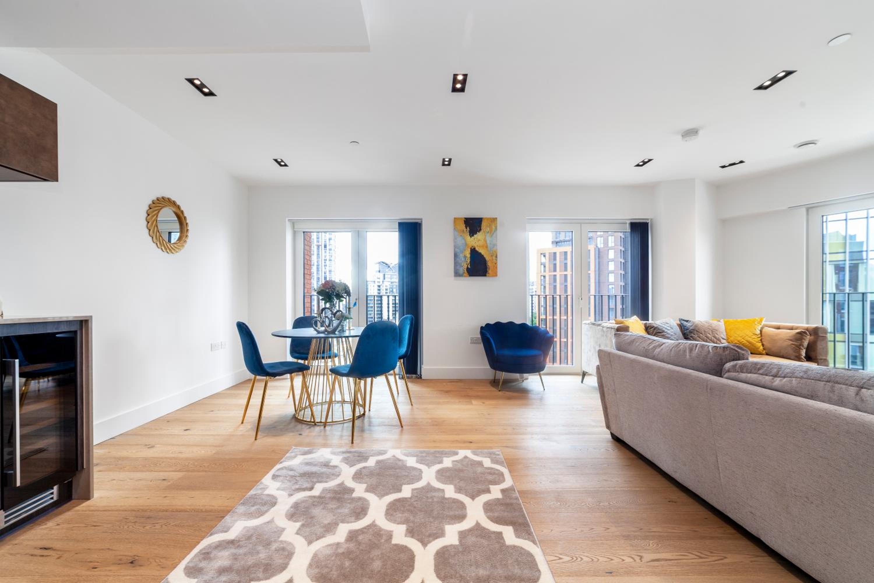Stylish central 2BDR flat, comm garden I Smarthost