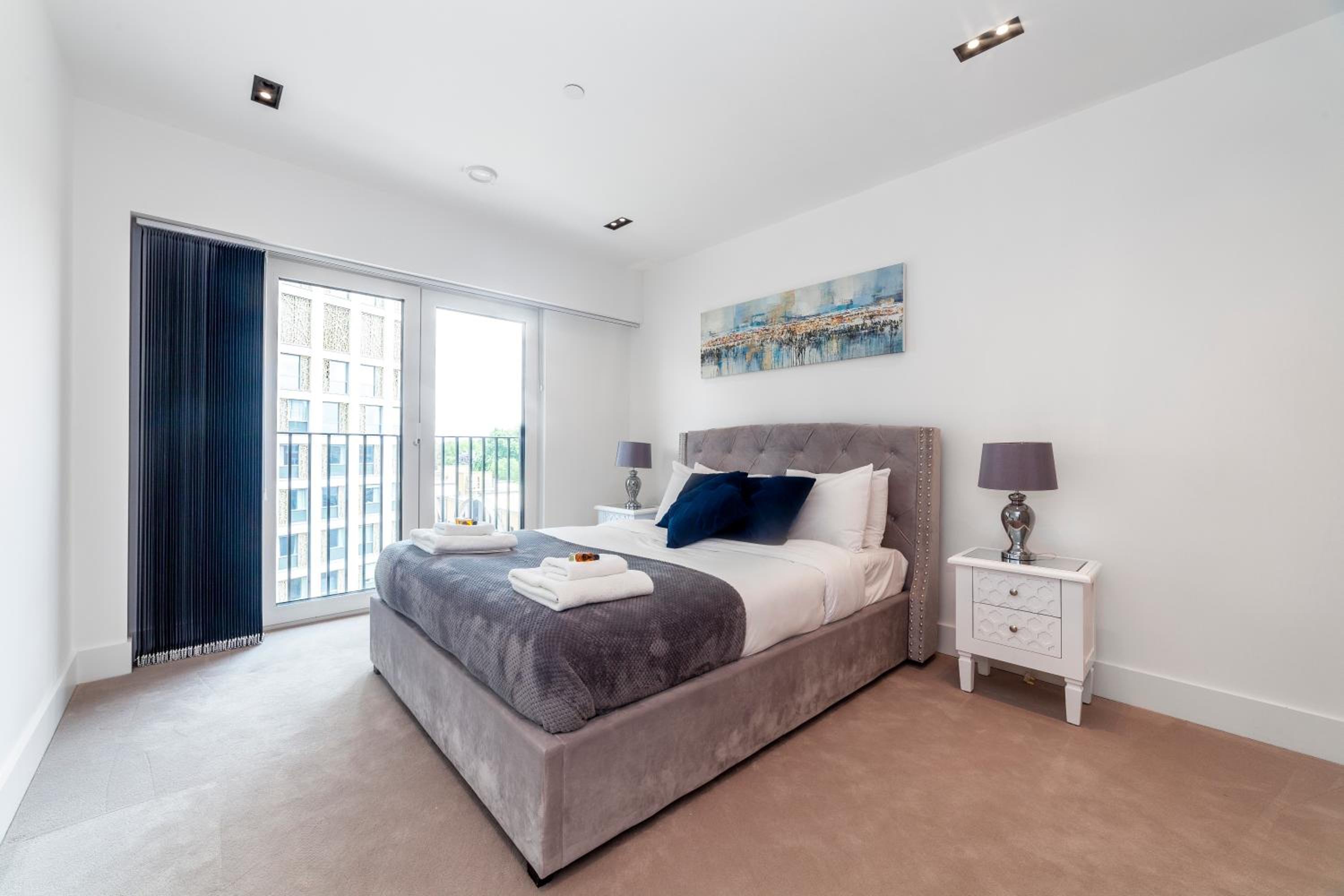 Stylish central 2BDR flat, comm garden I Smarthost