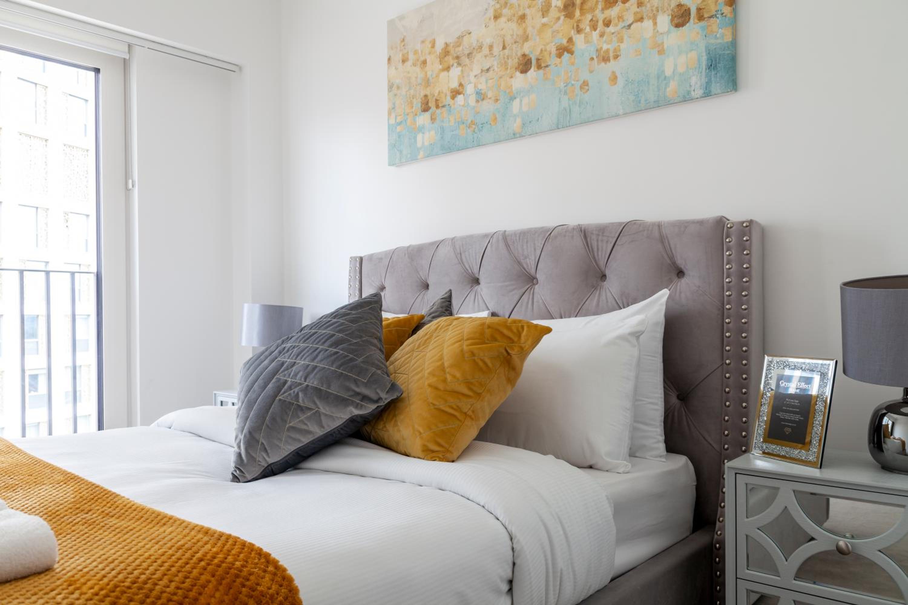 Stylish central 2BDR flat, comm garden I Smarthost