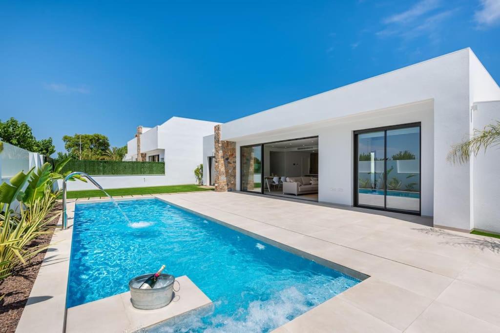 Luxury Villa Pilar De La Horadada