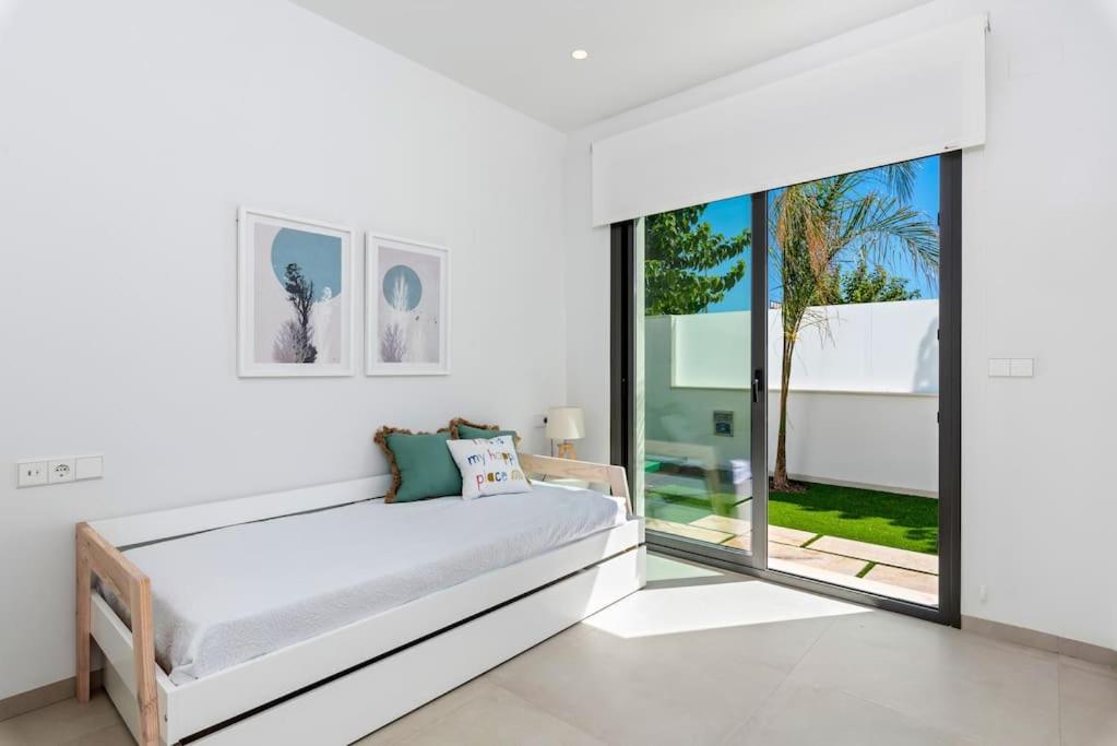 Luxury Villa Pilar De La Horadada