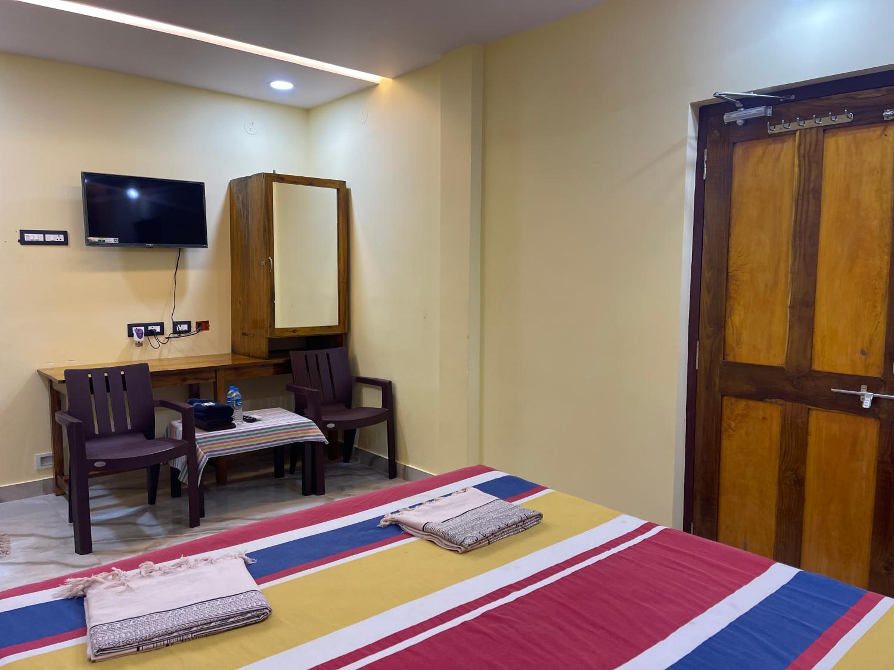 Nimmu Guest House & Restaurant Gokarna view 2