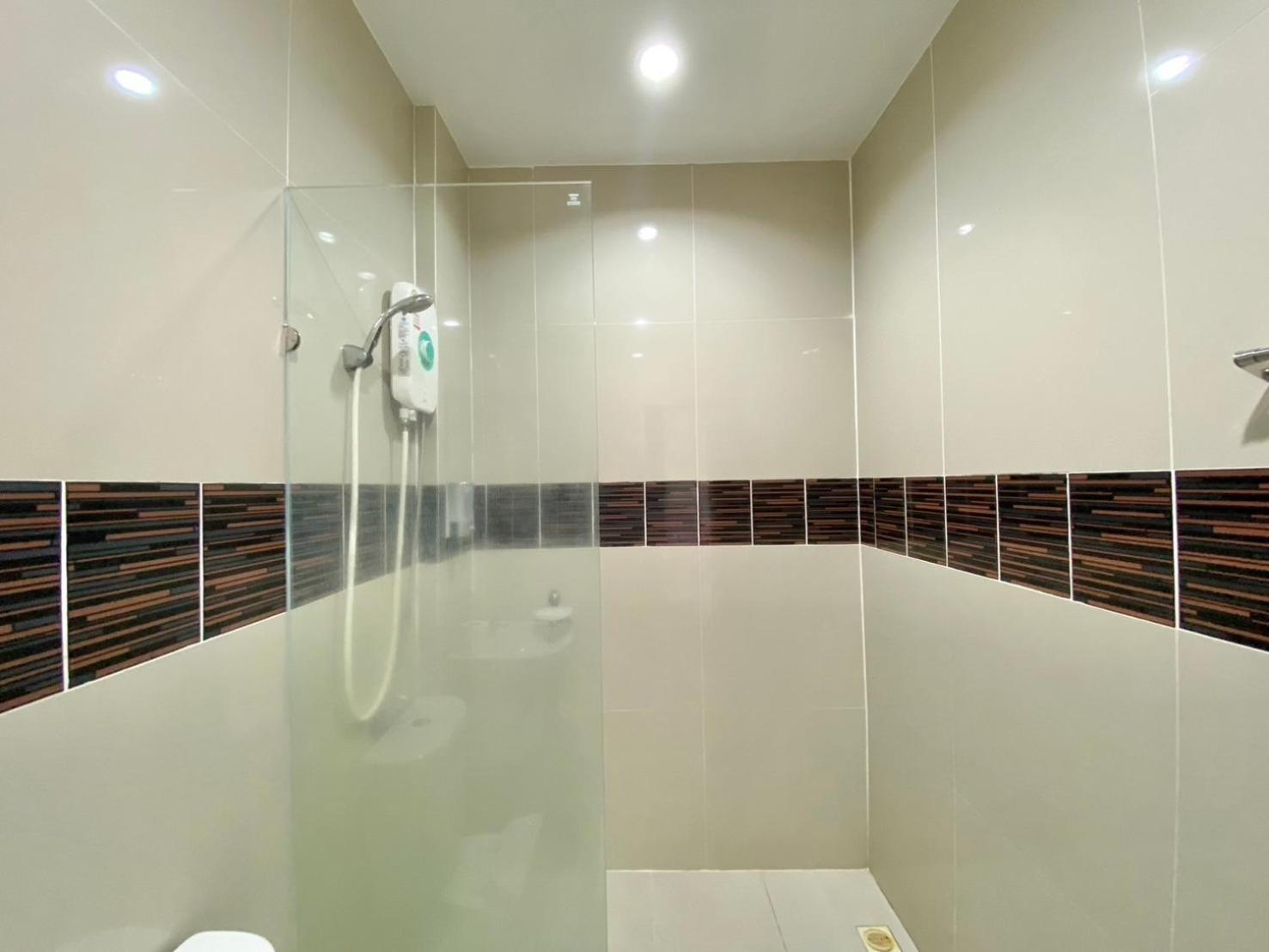 Chalong - Studio Service Apartment - Phoomjai