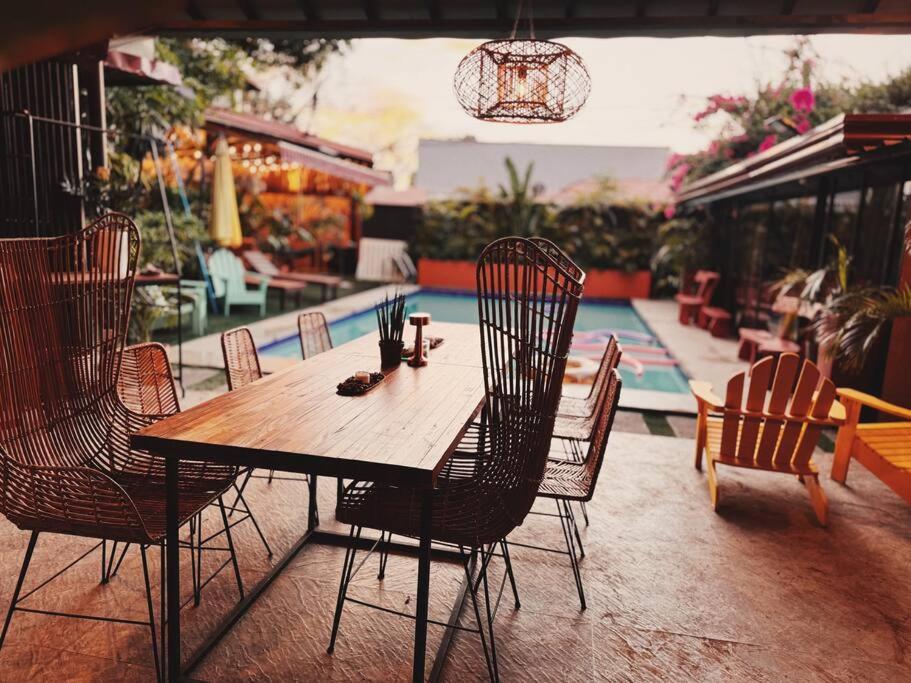 Bay Garden: Tropical Pool Villay