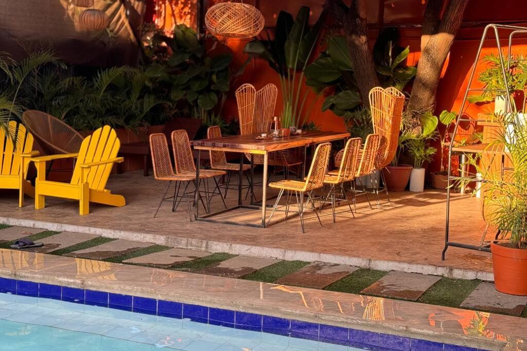 Bay Garden: Tropical Pool Villay
