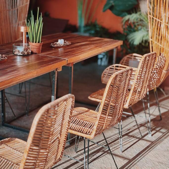 Bay Garden: Tropical Pool Villay
