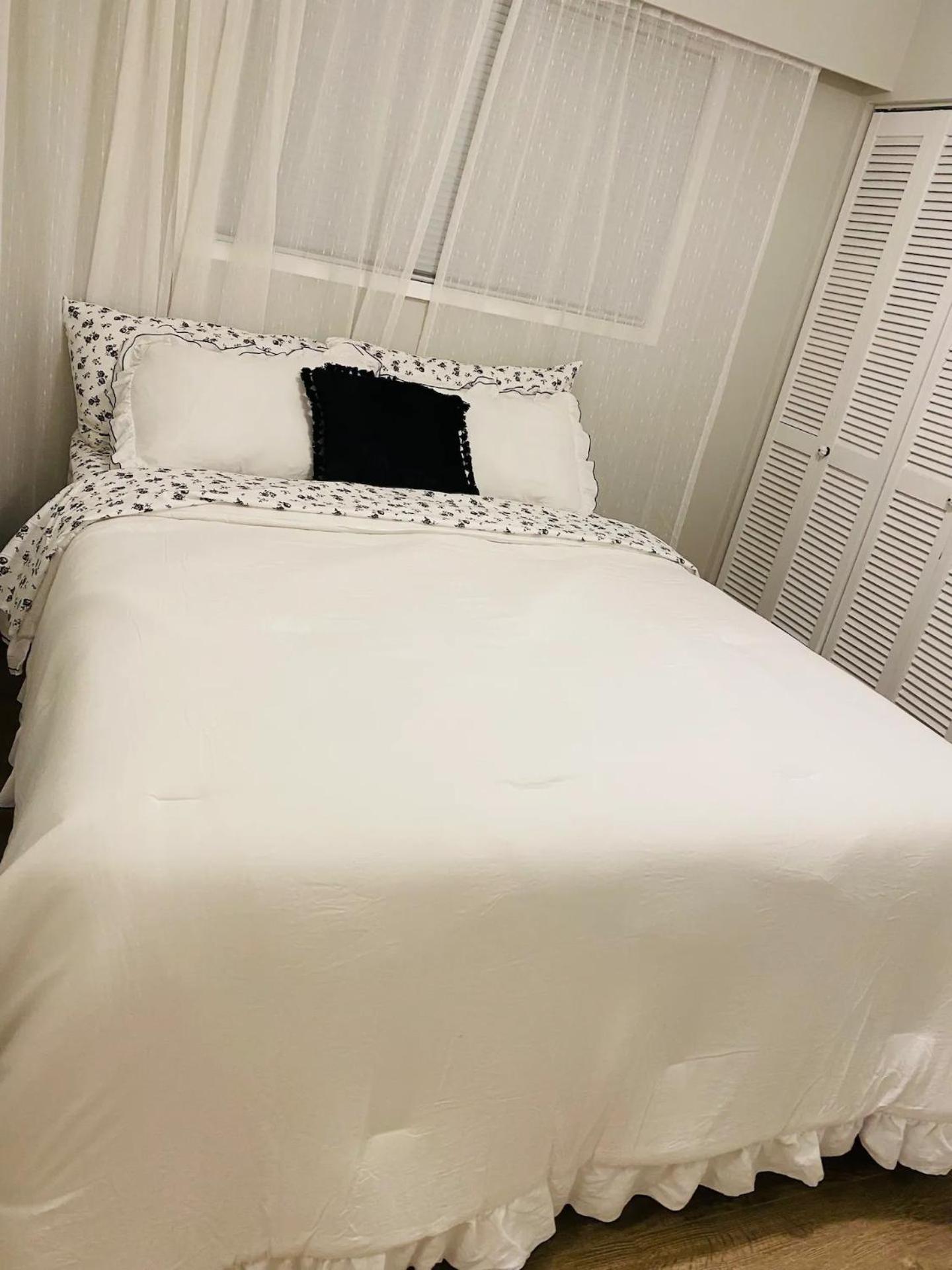 Large Apartment in Surrey Bolivar Heights