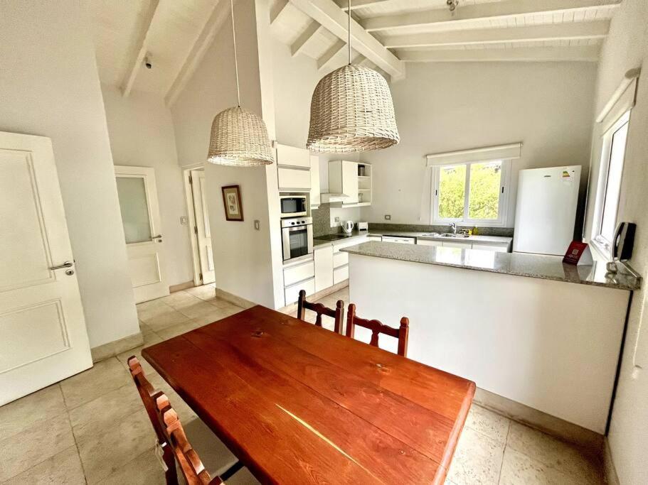 Wine Cellar House, in Chacras de Coria!