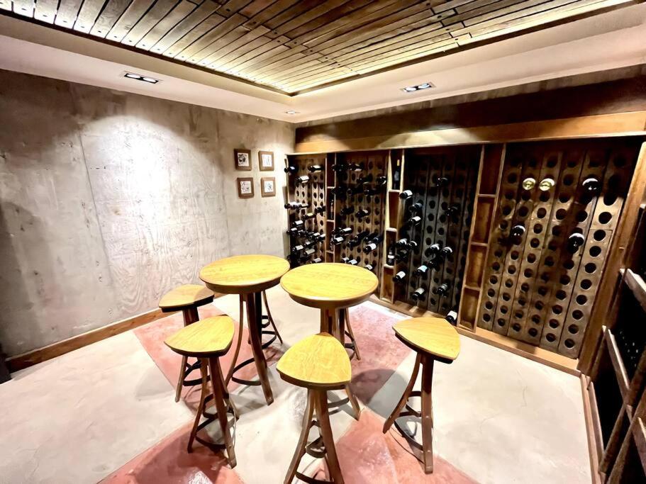 Wine Cellar House, in Chacras de Coria!