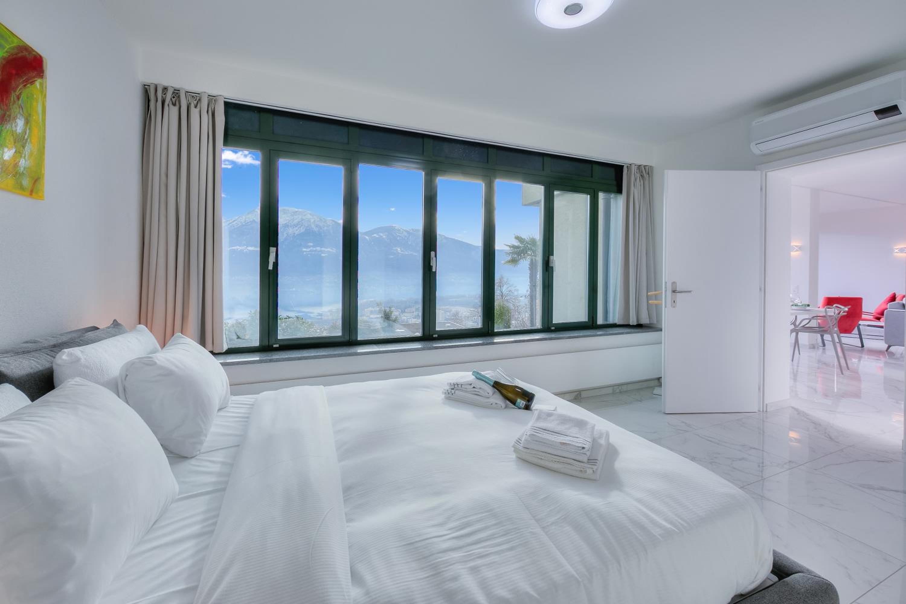 Wonderful Blick Apartment Orselina - Happy Rentals
