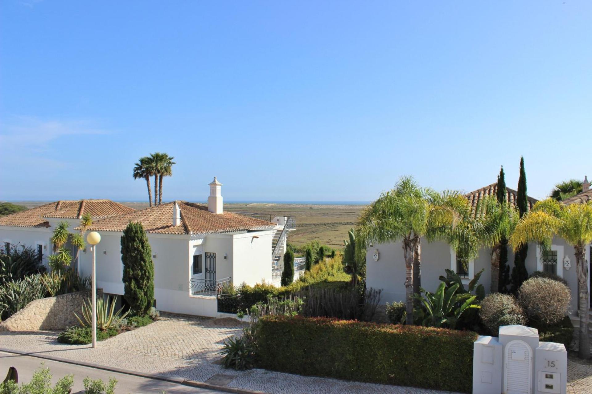 Villa Medeiros view 5