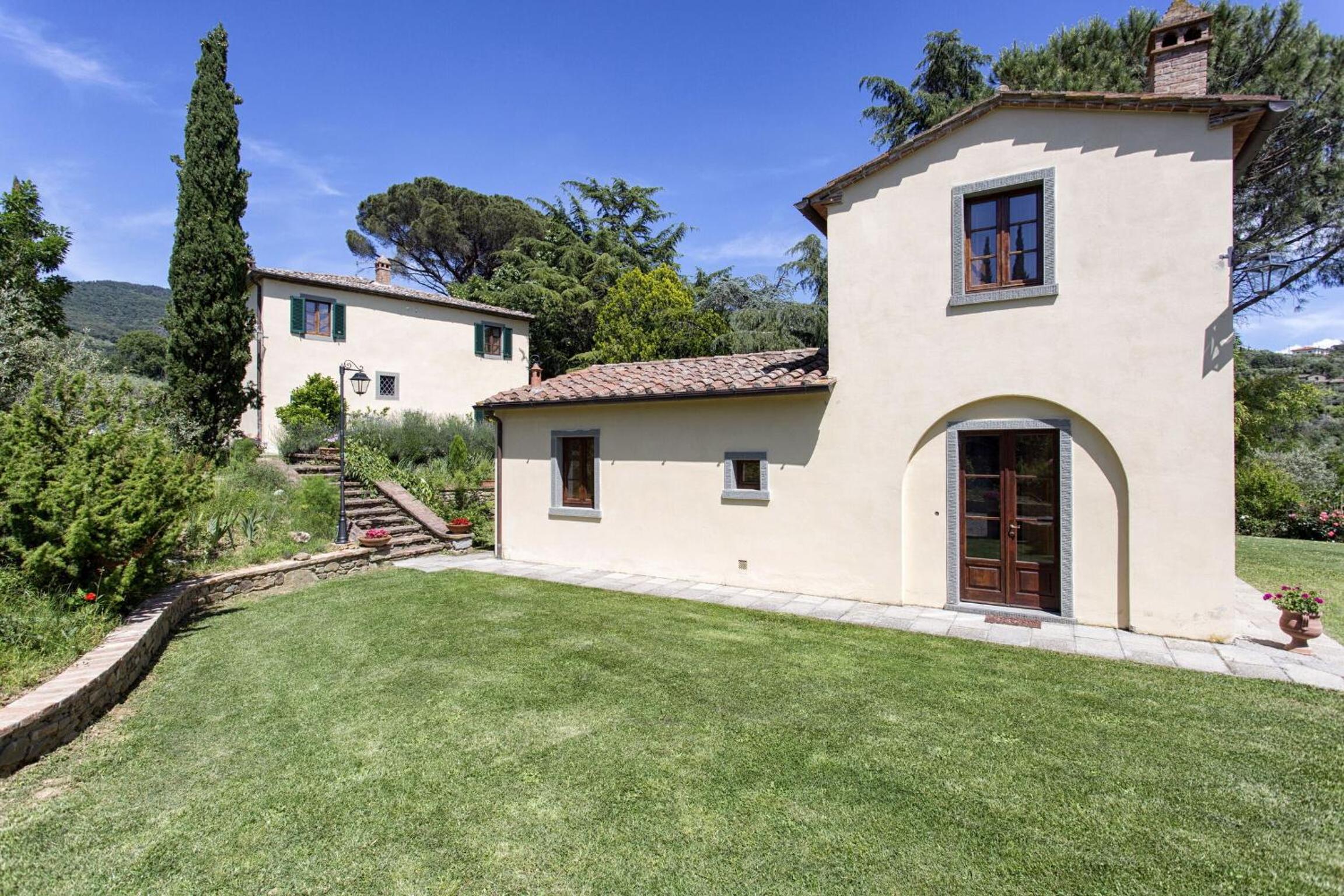 VILLA SAN PIETRO view 3