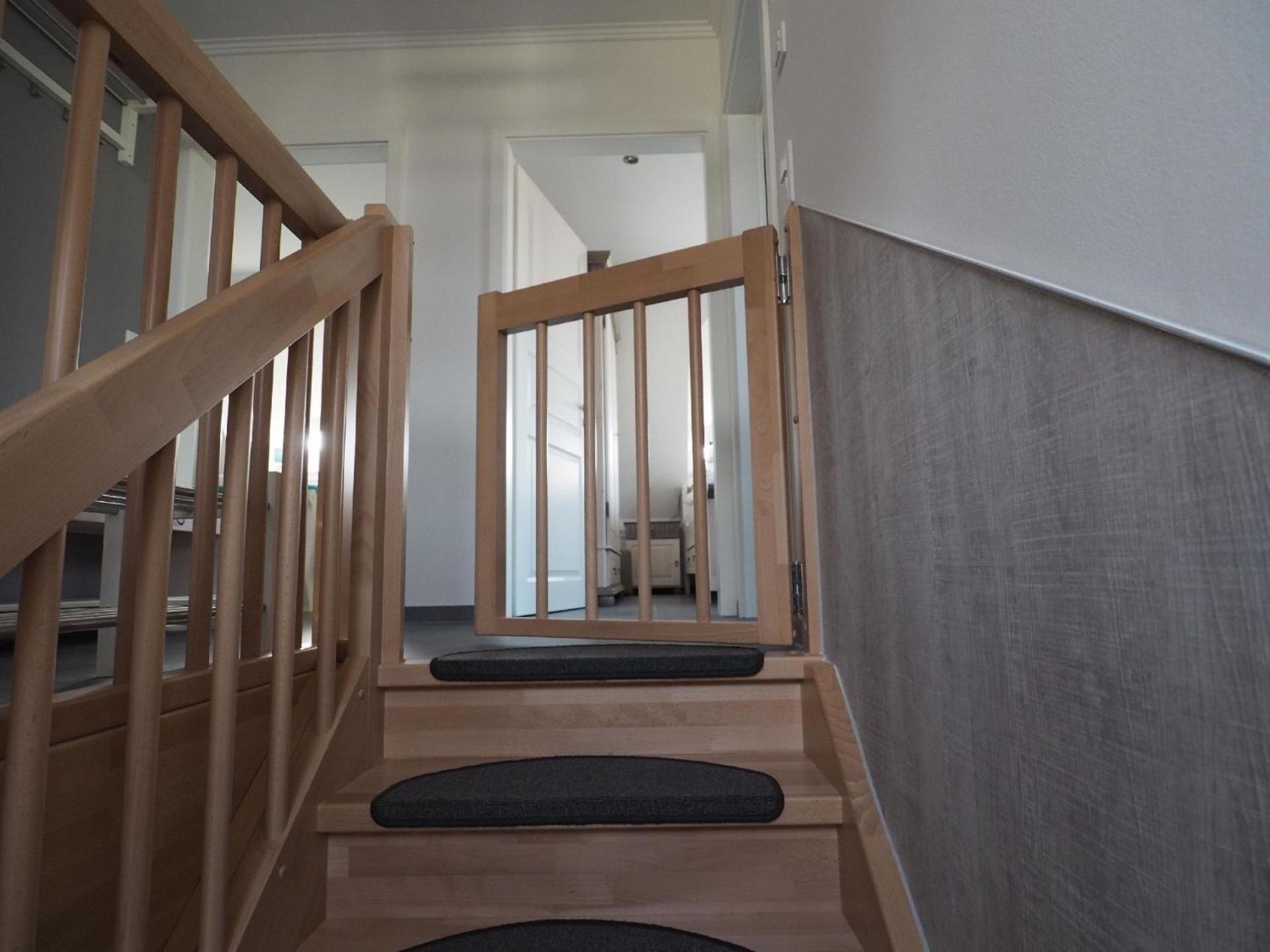 Direkt am Waldrand gelegenes Zweifamilien-Reetdachhaus mit Sauna und Kaminofen