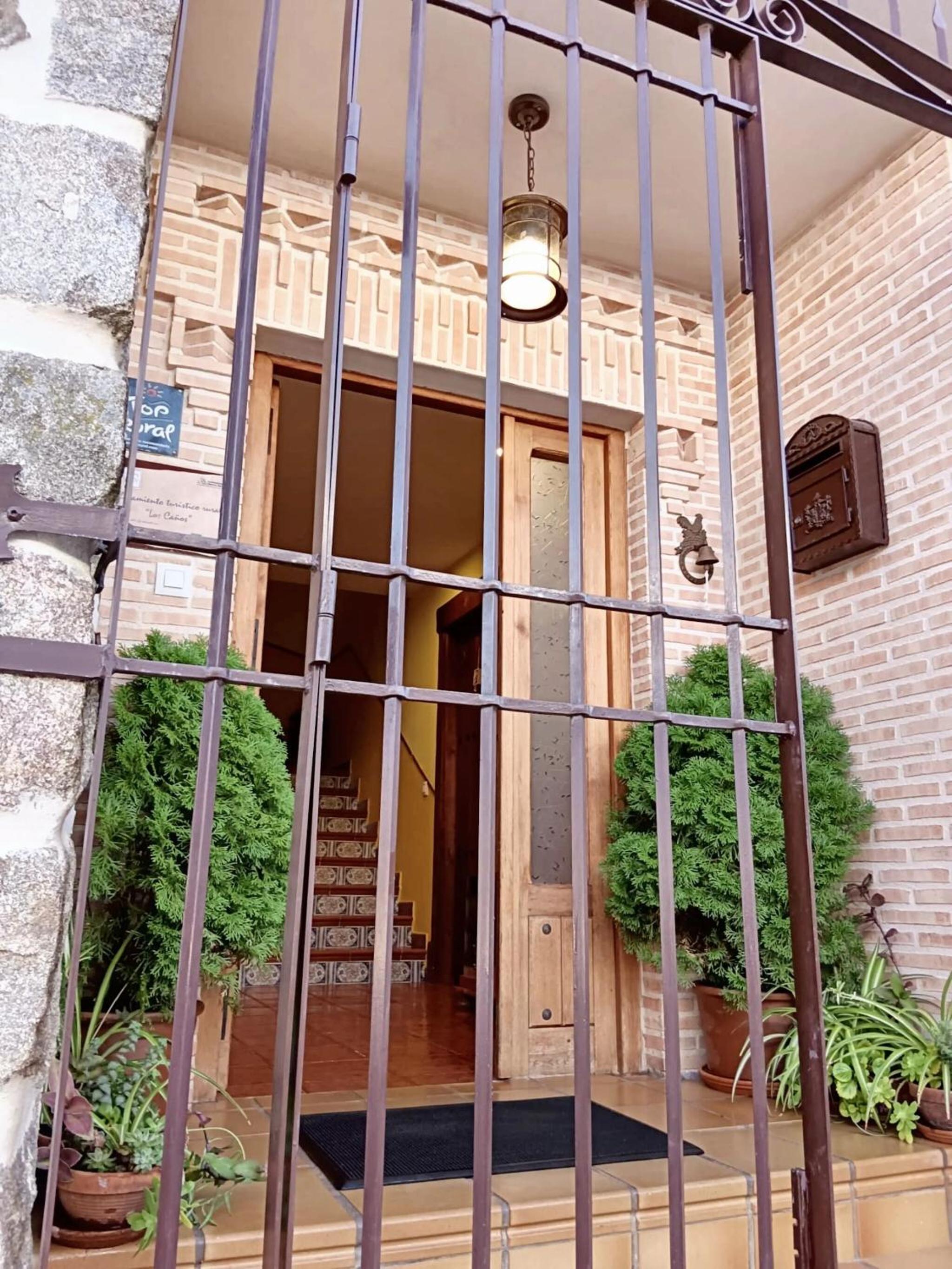 Spacious house in Cenicientos with mountain view