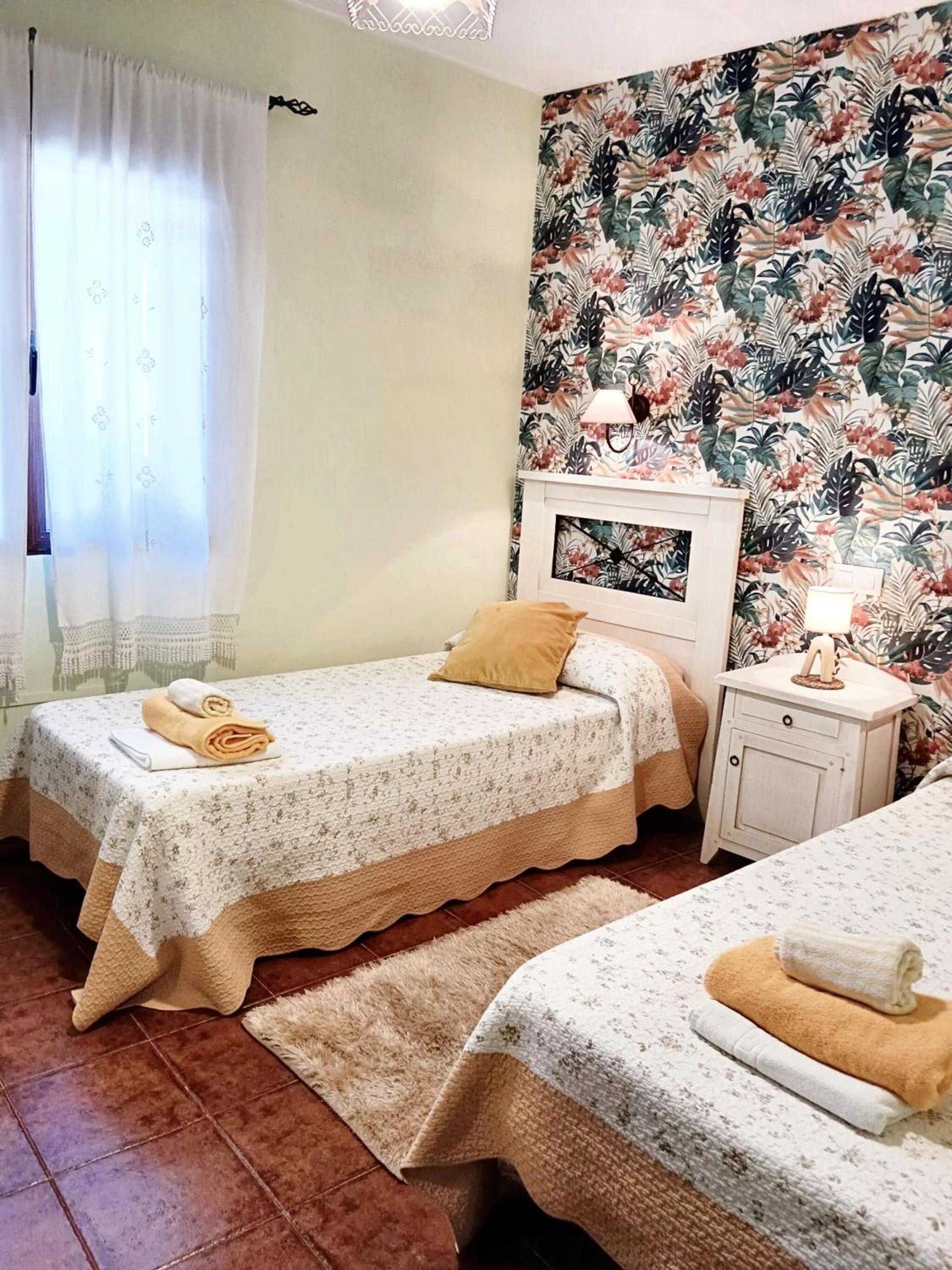 Spacious house in Cenicientos with mountain view