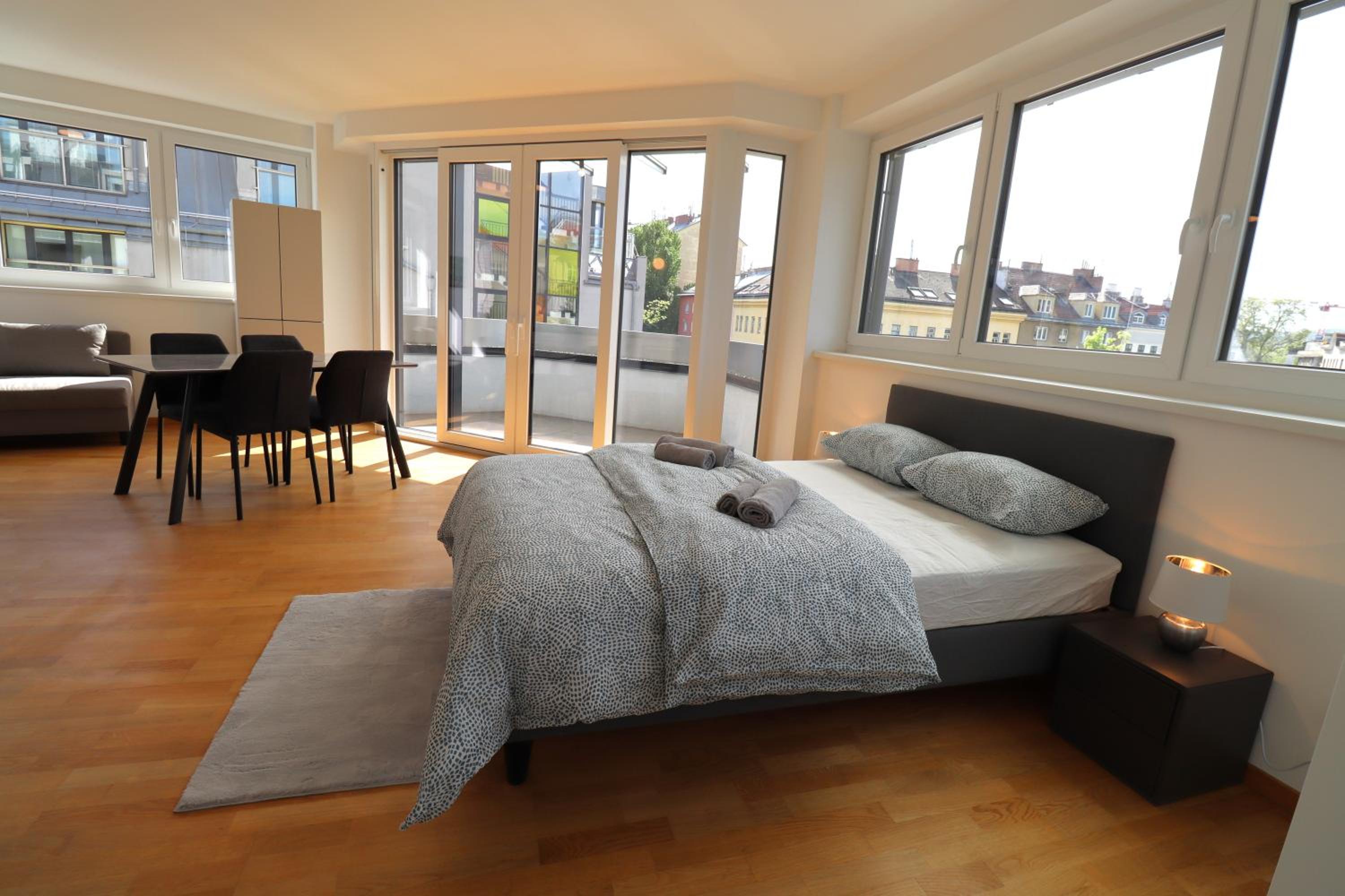 Wohnflair mit Balkon T25