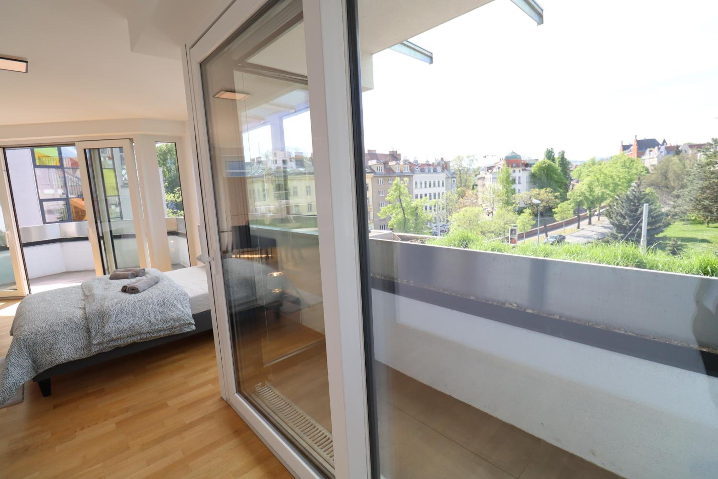 Wohnflair mit Balkon T25