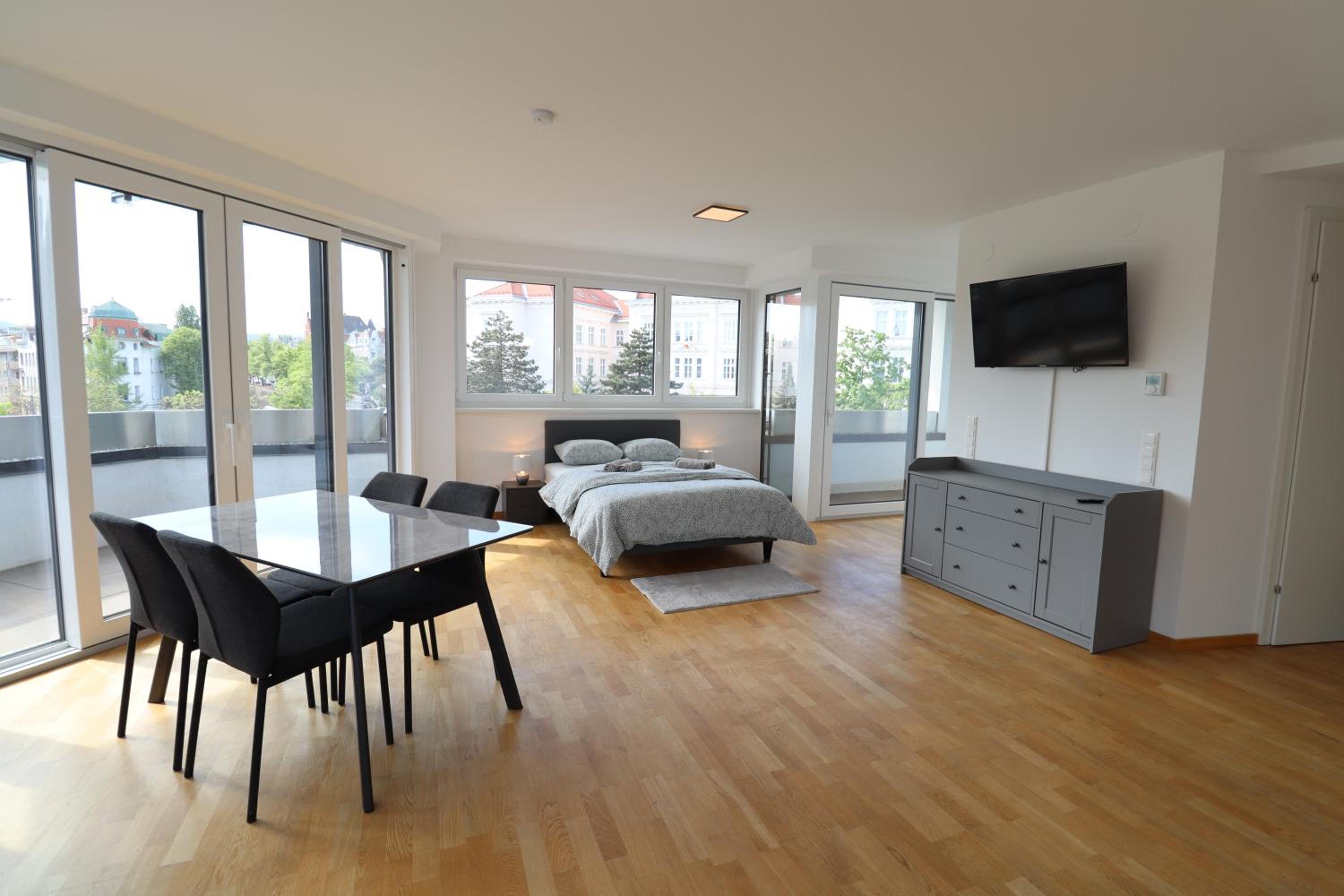 Wohnflair mit Balkon T25