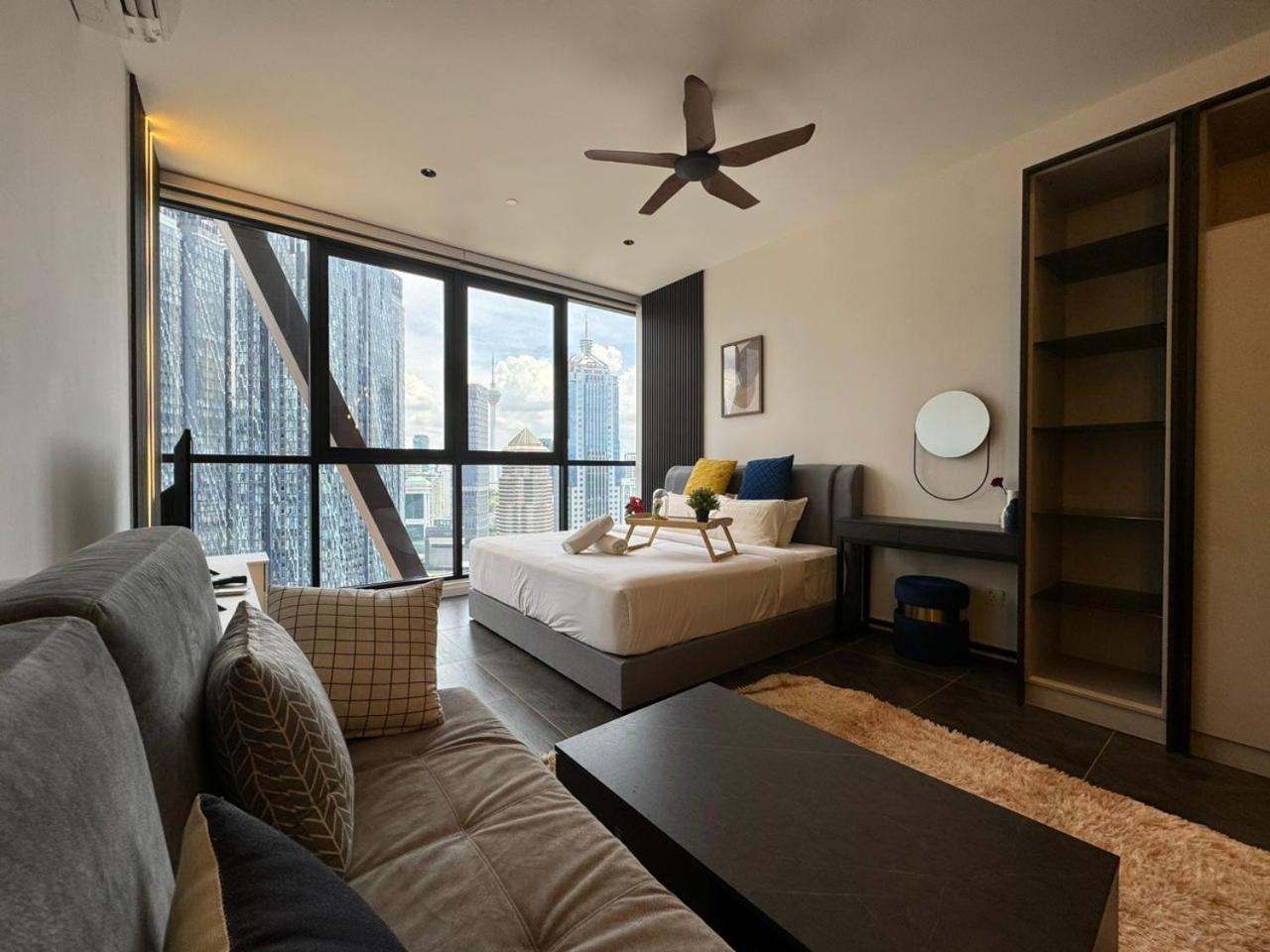 Scarletz Suites KLCC Twin Tower by Purple Orchid