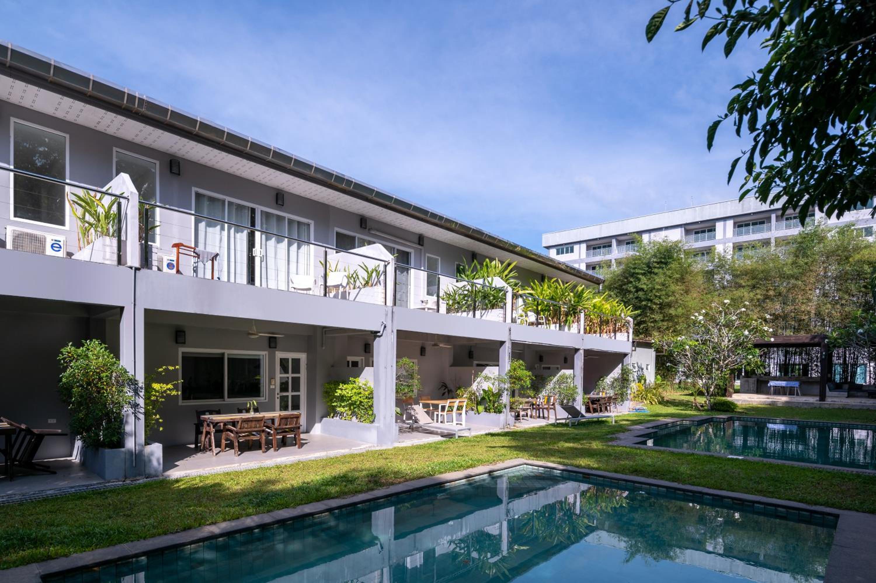 Hotel Isara Khao Lak - Image 1