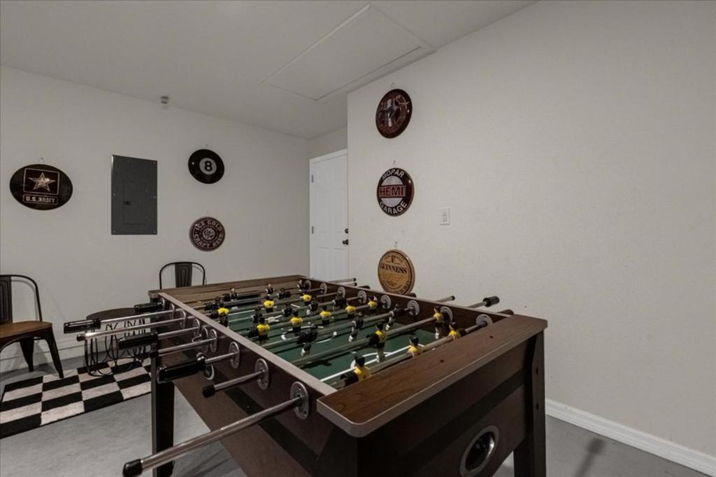 5 Bedrooms 3 Bathrooms Veranda Palms 4458 NP