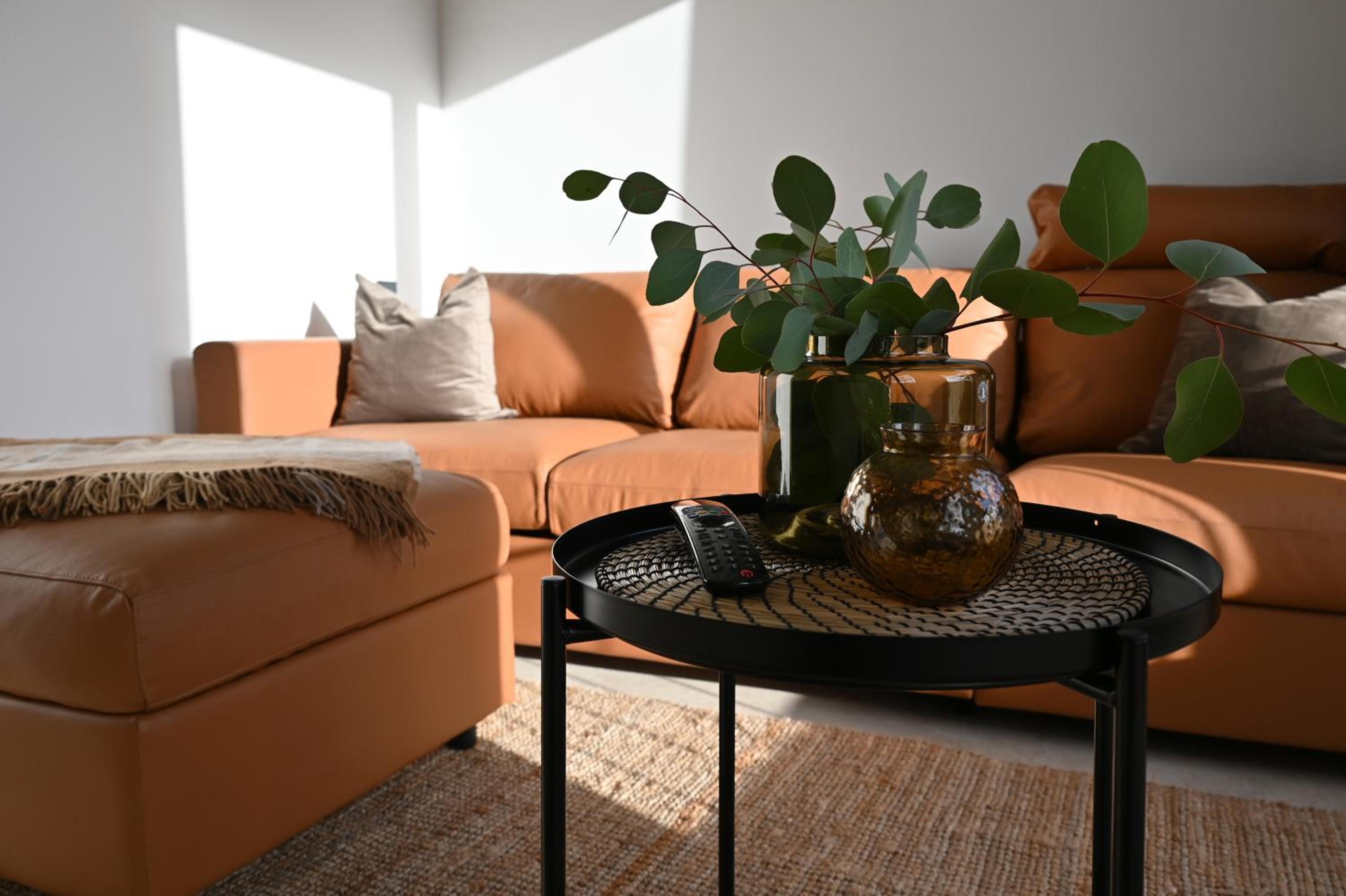 EIWELhome - stilvoll, urban-ruhig schlafen, bahnhofsnah, Balkon