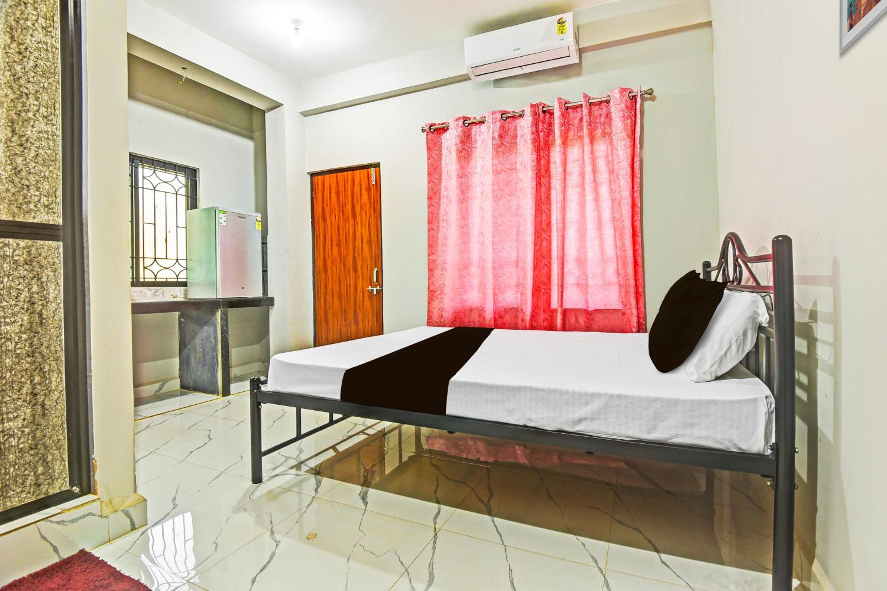 Hotel O Pravin Guest House view 2