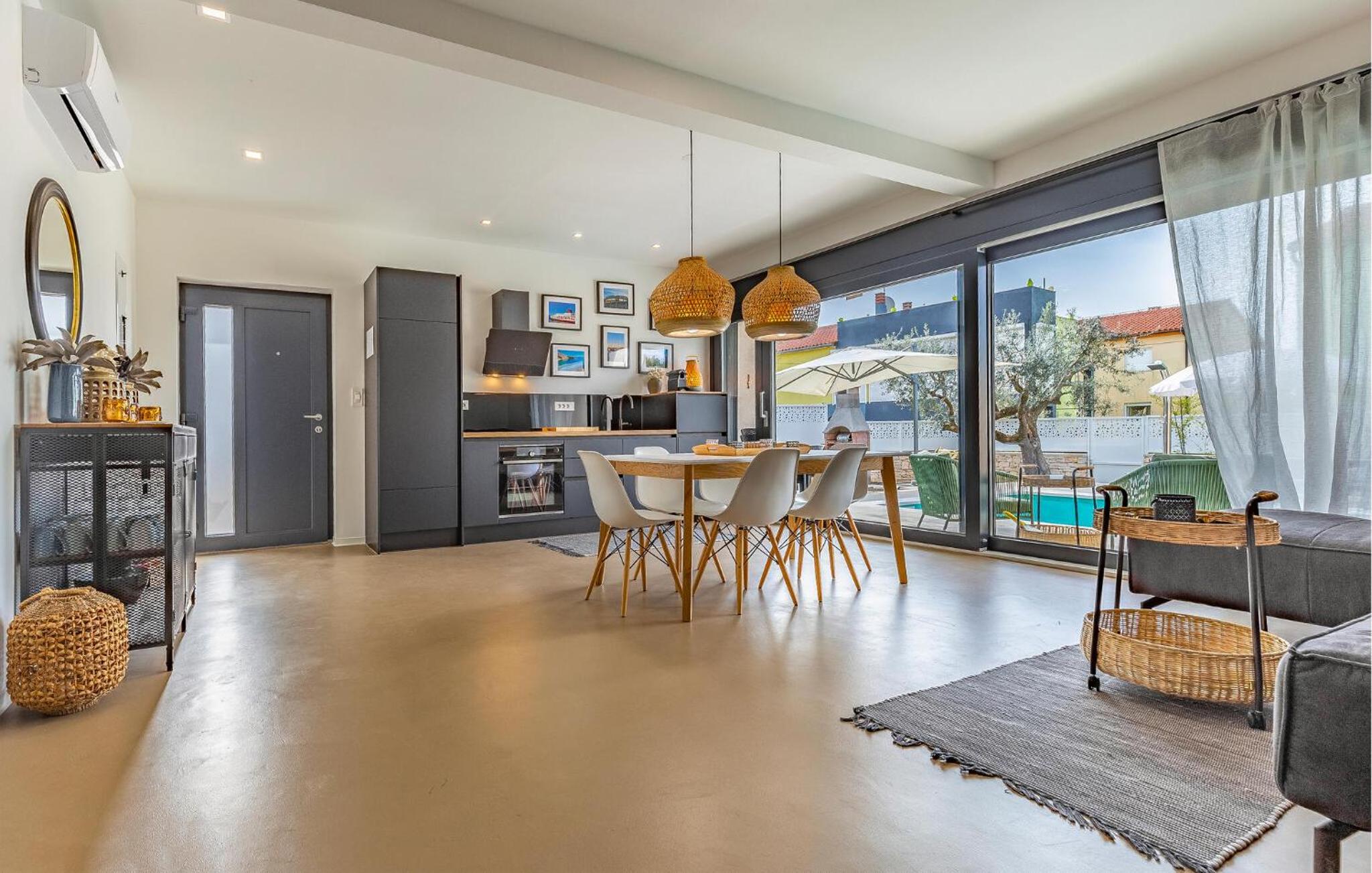 Beautiful Home In Fazana