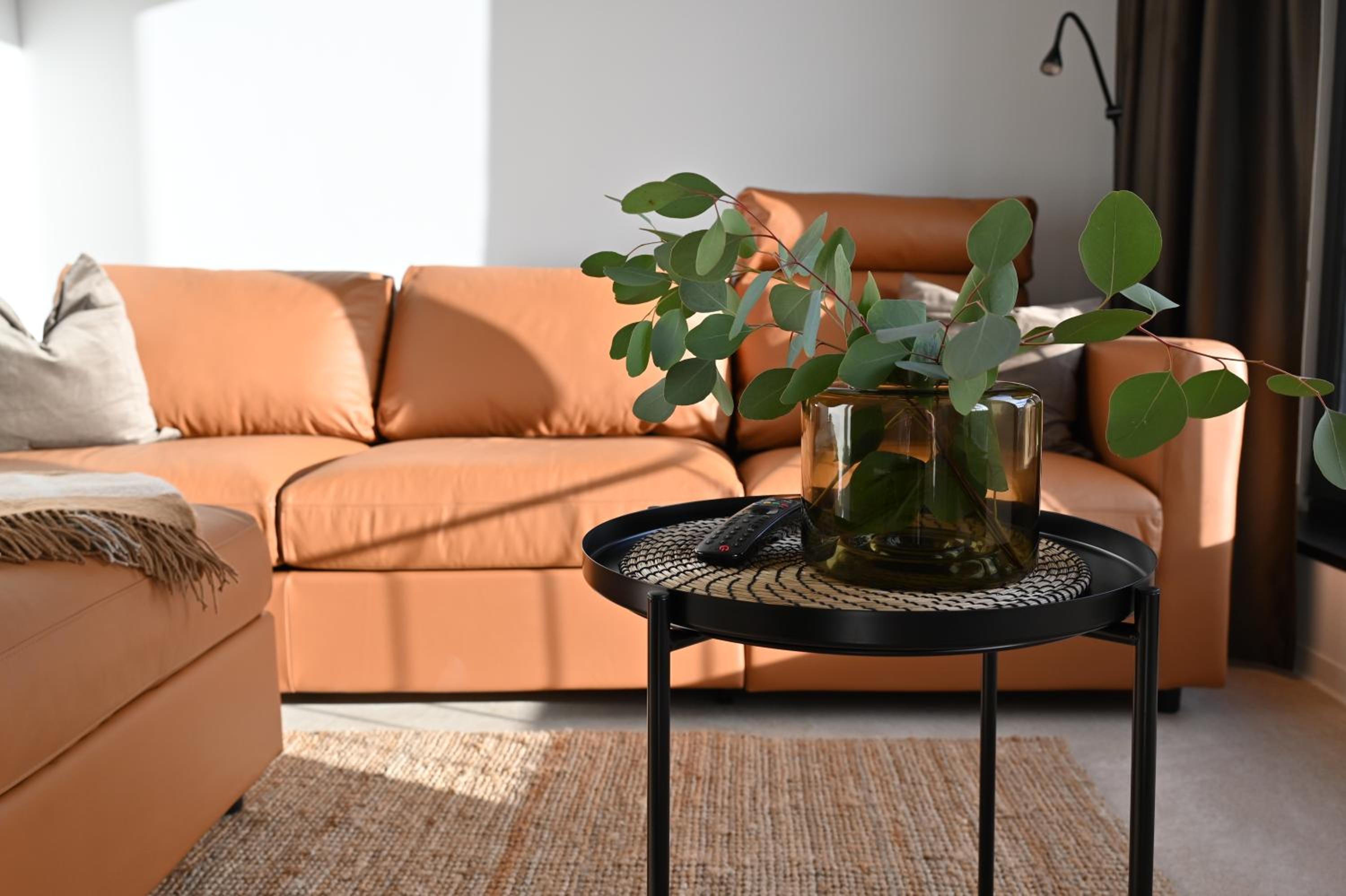 EIWELhome - stilvoll, urban-ruhig schlafen, bahnhofsnah, Balkon