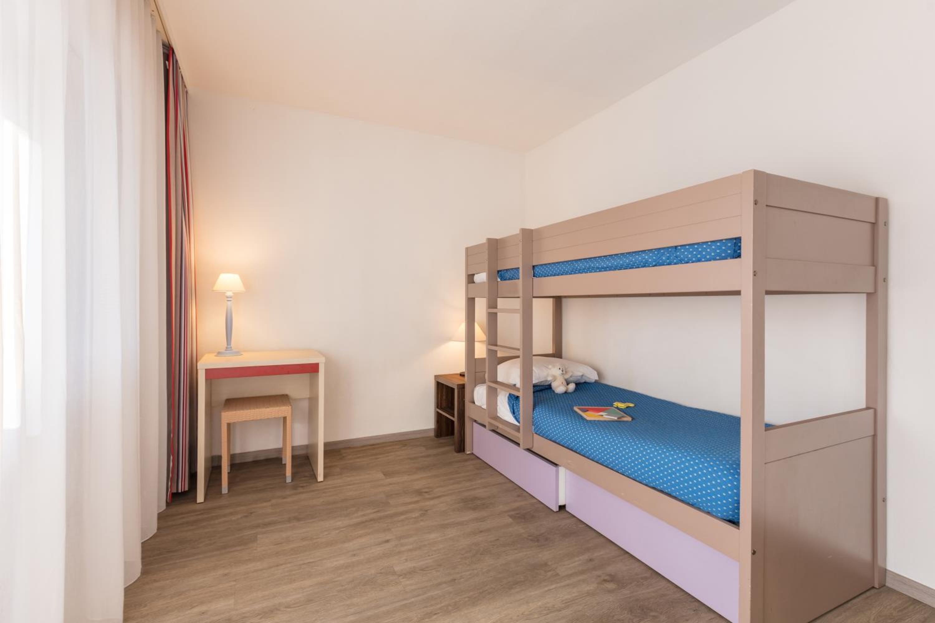 Sainte-Maxime Vacations - Residence Pierre  Vacances Les Platanes - Property Image 2
