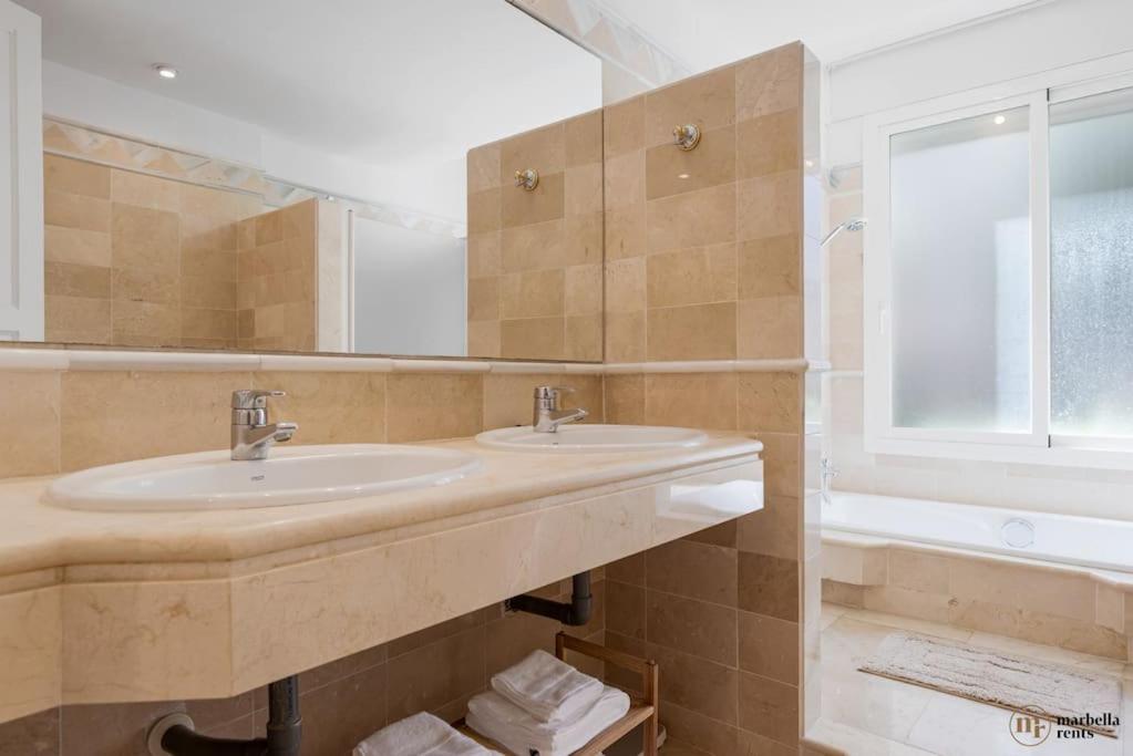 Elviria Hills 3 bedroom 2 bath apartment view 3