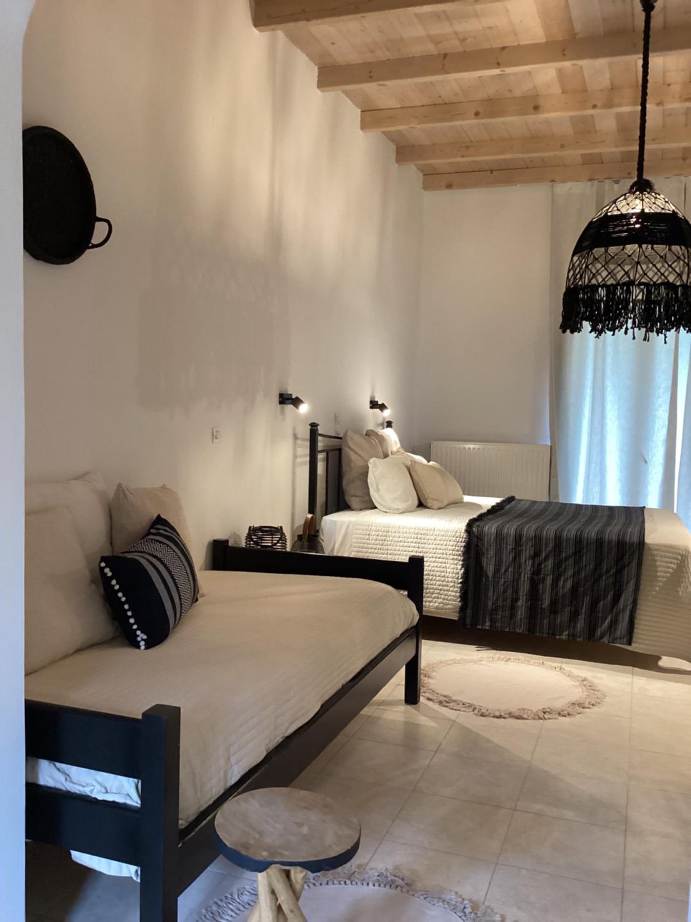 Bangallows Tartaya Residence