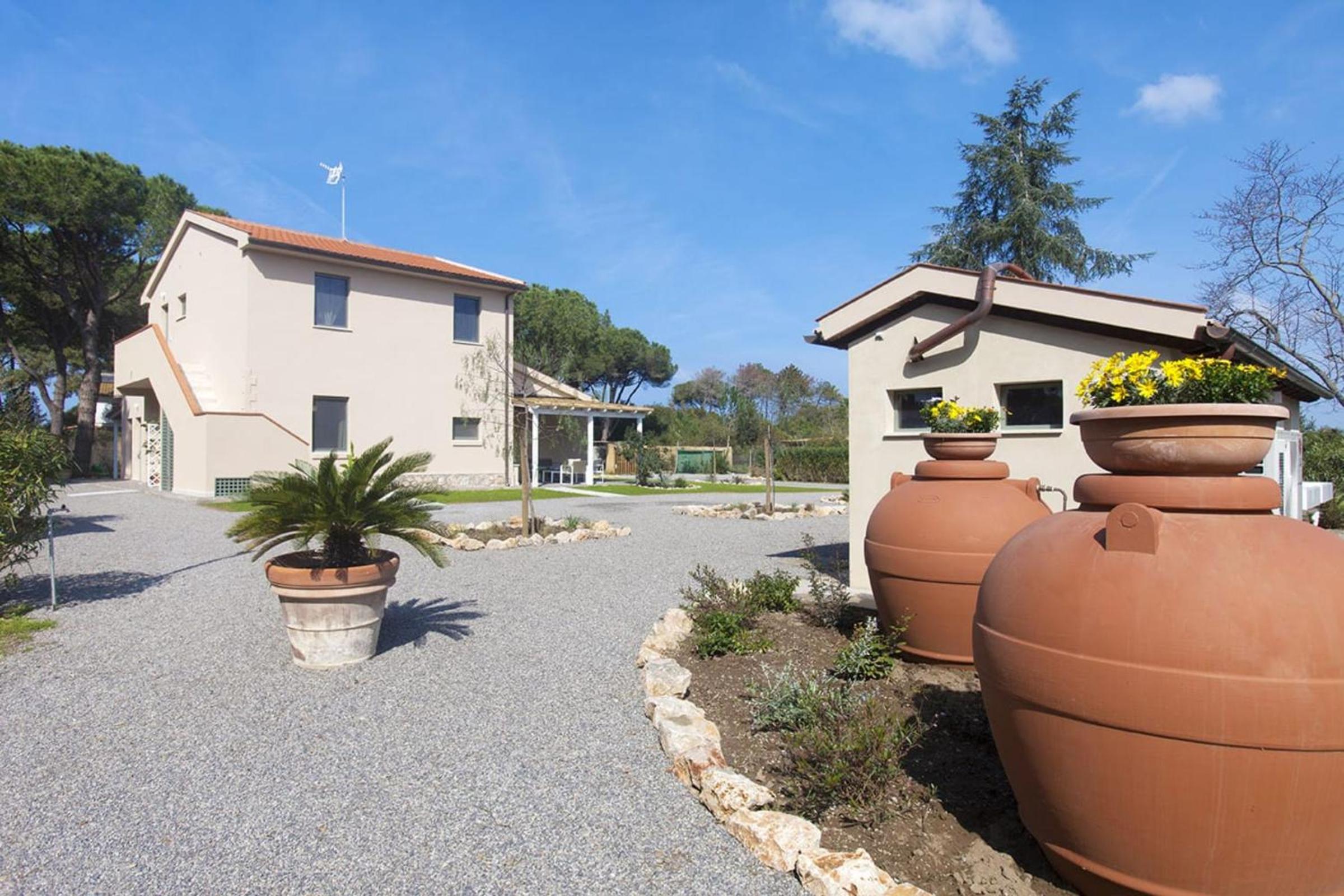 Casale Lorenzo Appartamenti view 3