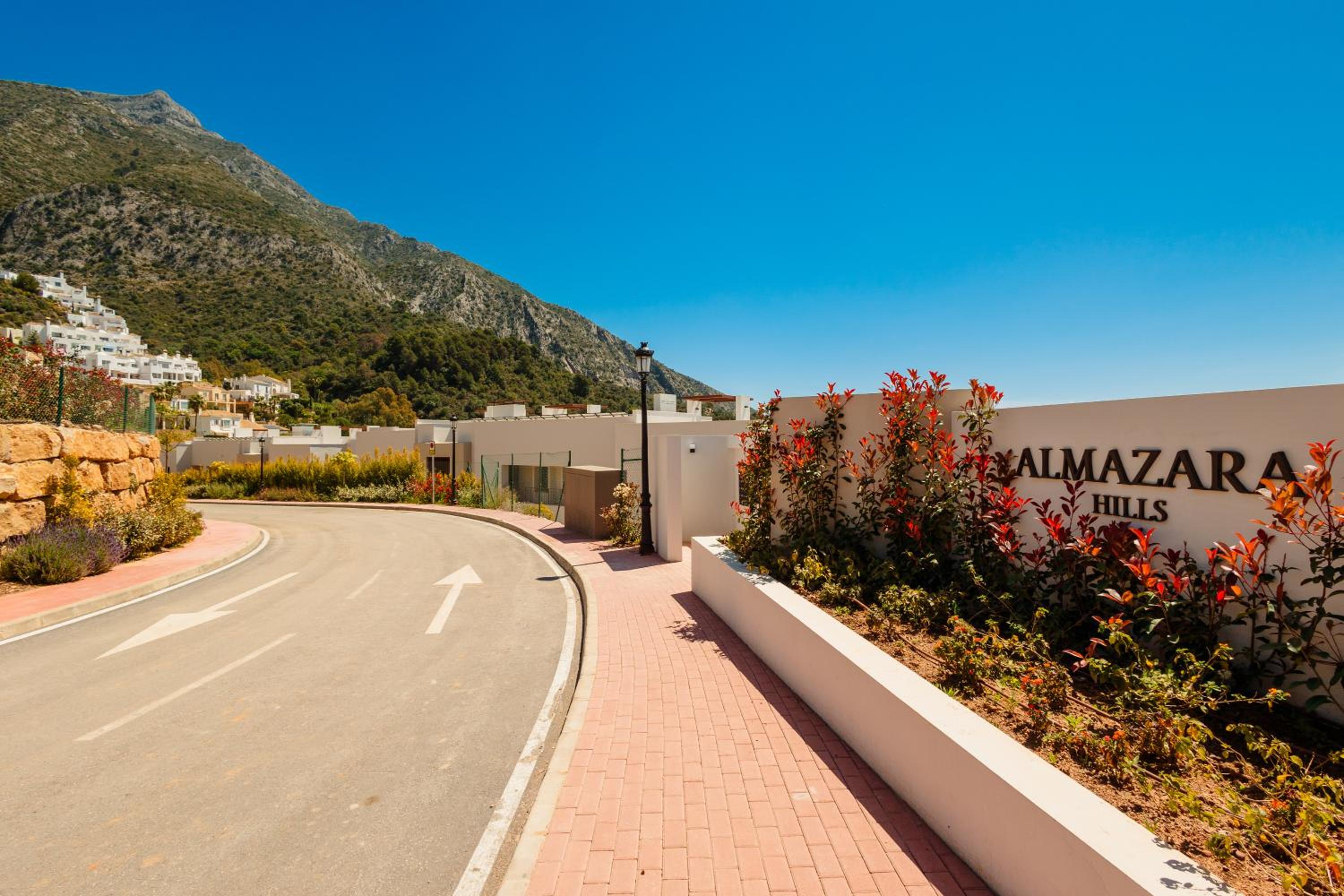 New built penthouse with stunning sea views Almazara Hills