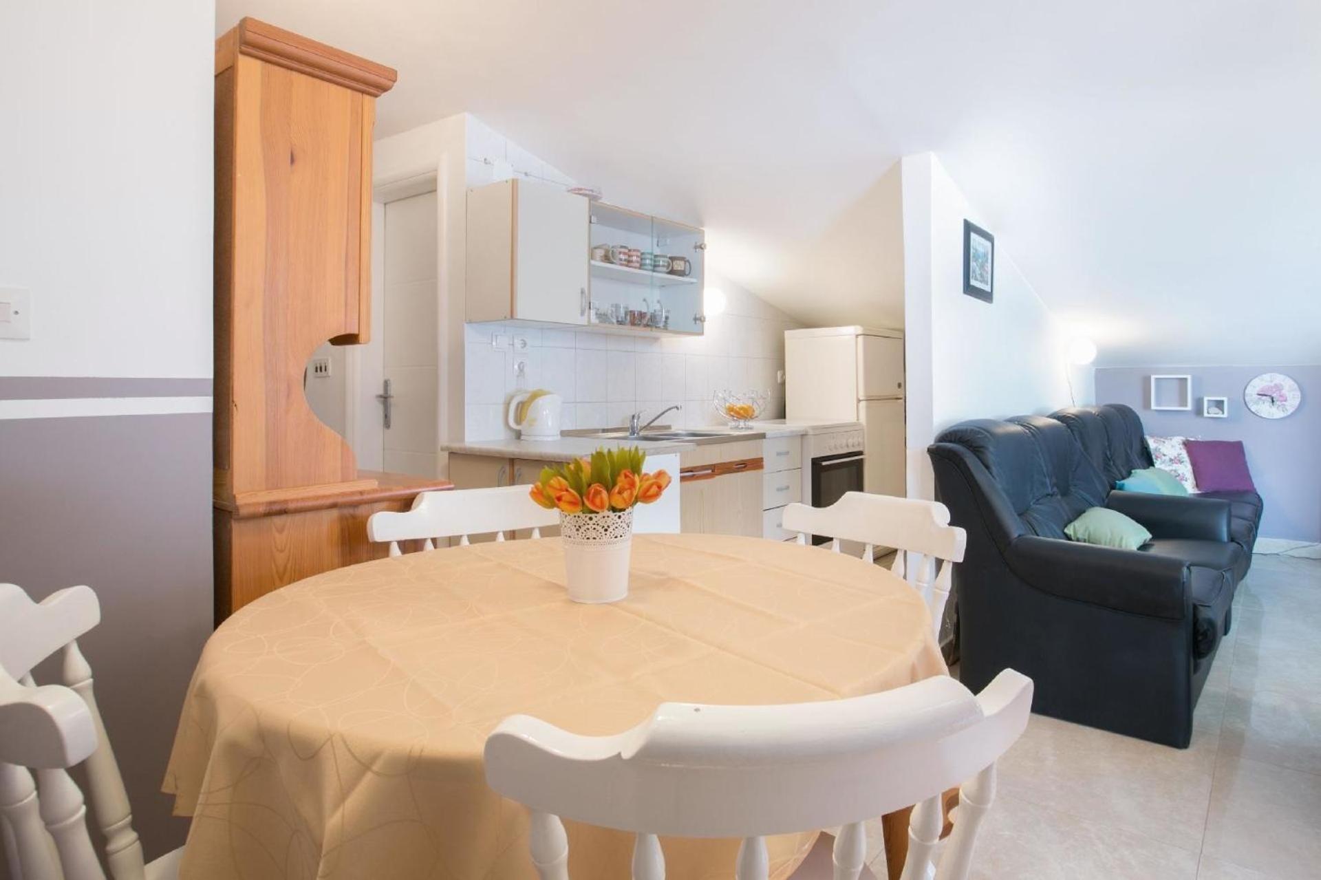 Ferienwohnung Mit Balkon Und Herrlichem Meerblick