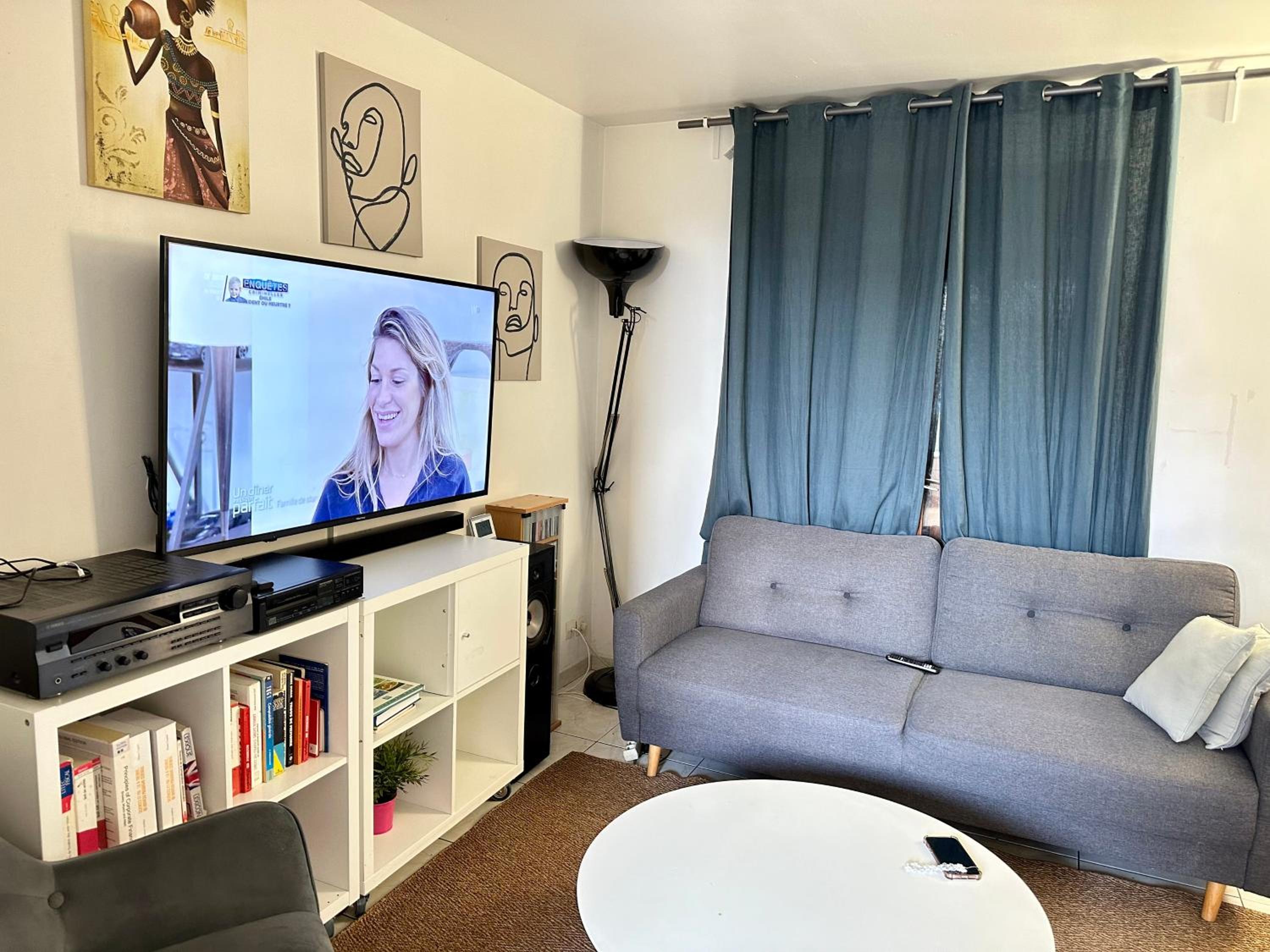Aubervilliers maison de ville près métro 7 by immo kit bnb