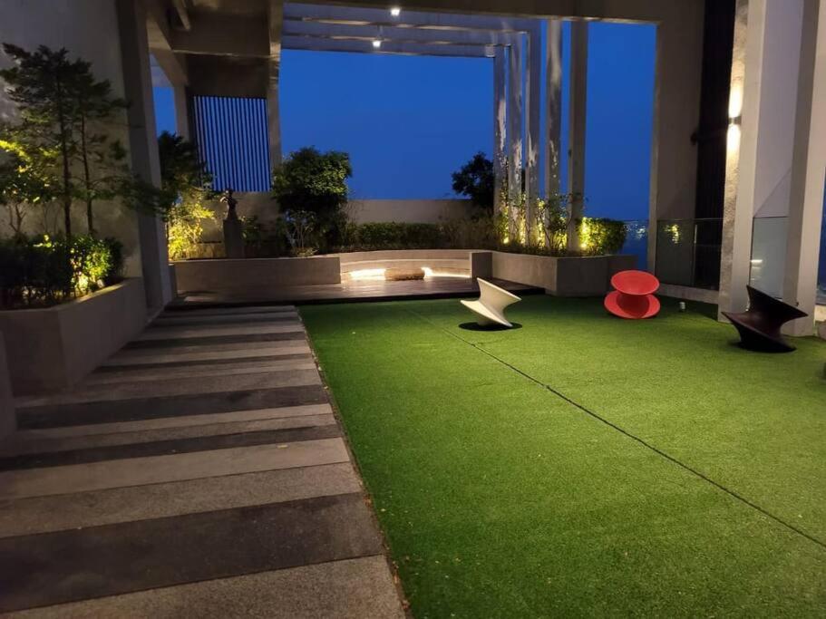 A2305 Grand Medini Studio 100mbps Netflix By STAY photo 3