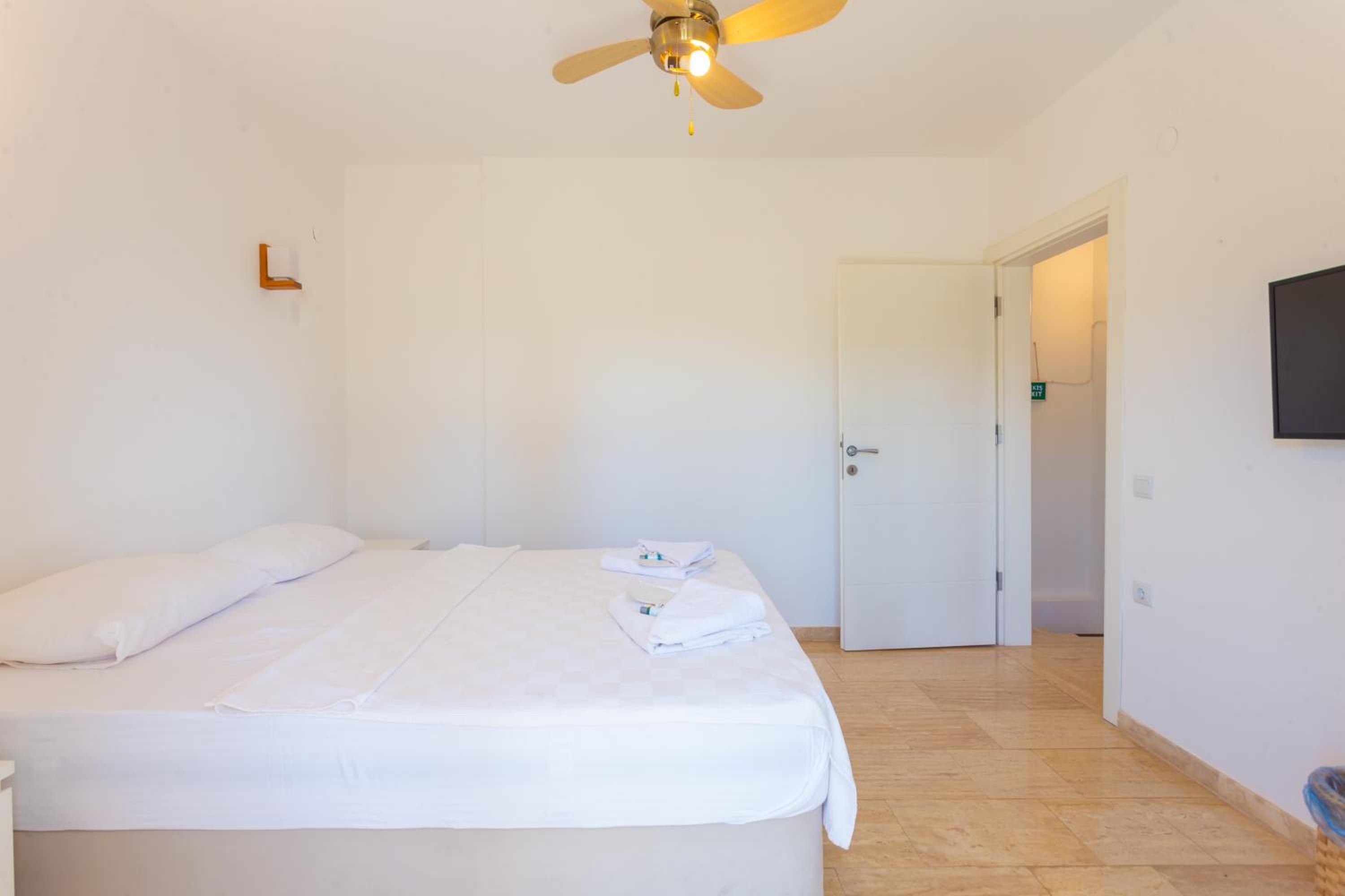 Sea Garden - Image 48